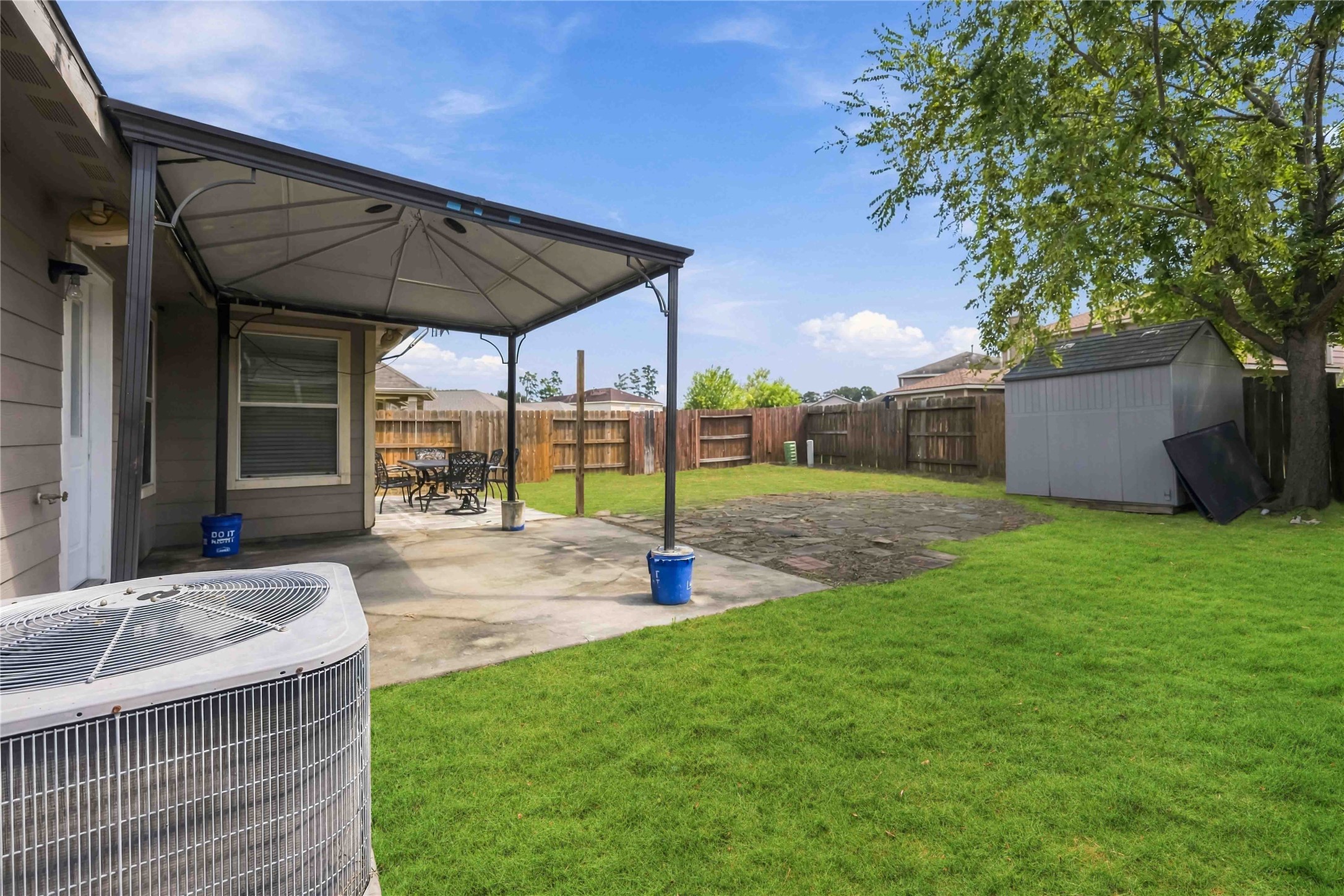 16011 Arapaho Bend Lane Property Photo 29