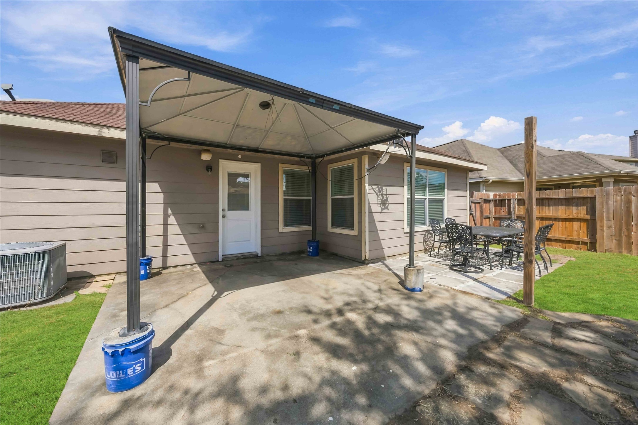 16011 Arapaho Bend Lane Property Photo 32