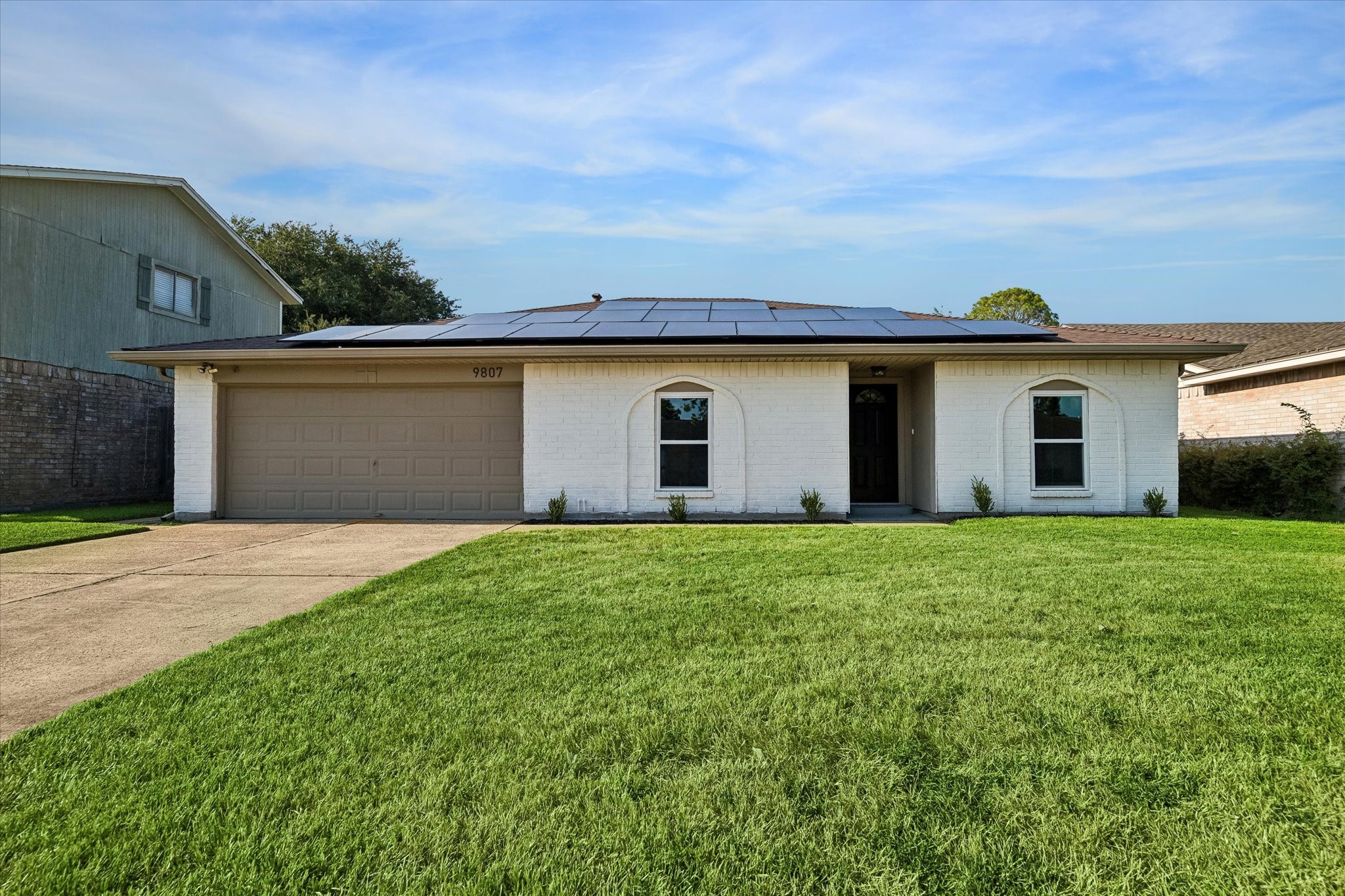 9807 Sparrow Street Property Photo