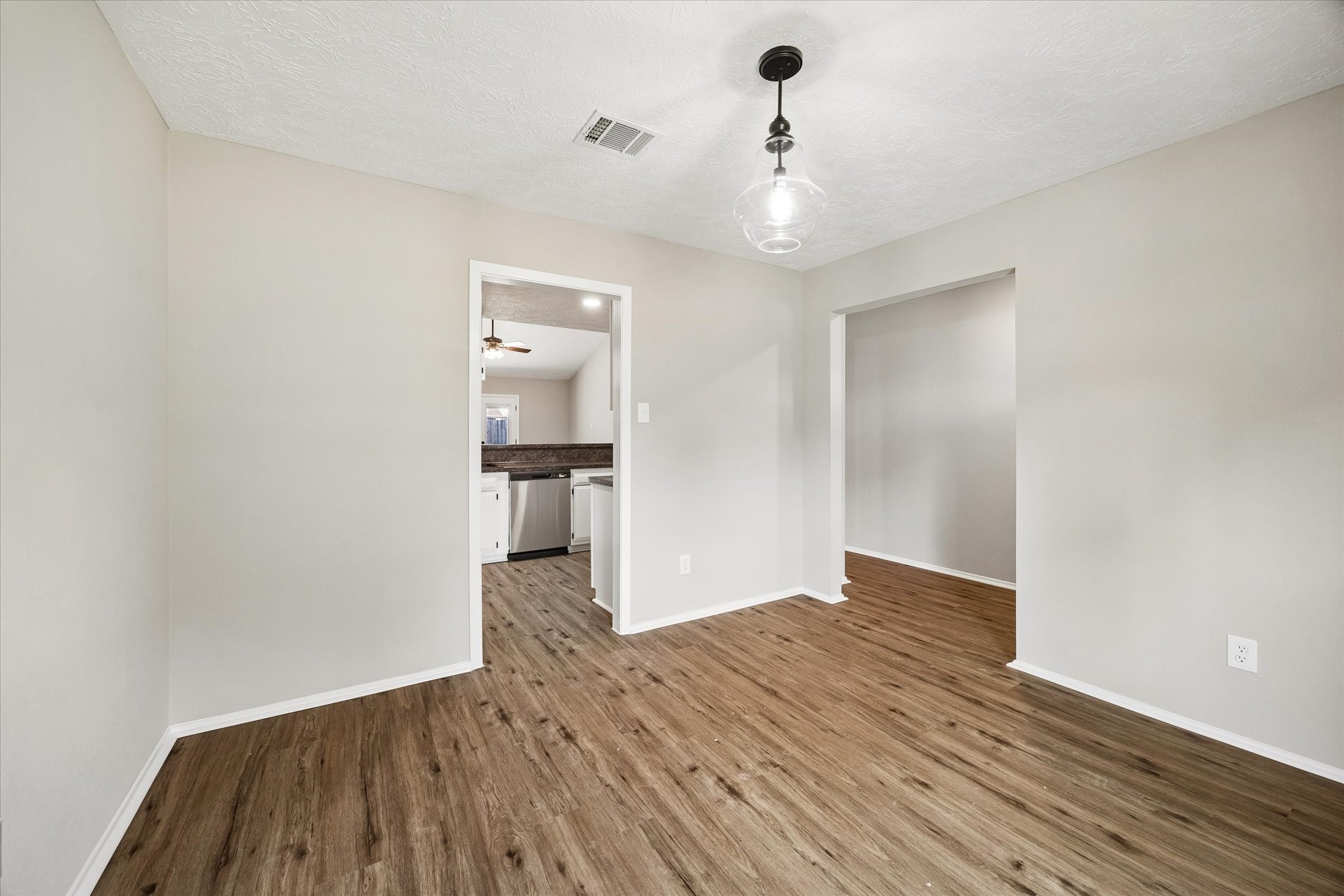 9807 Sparrow Street Property Photo 10
