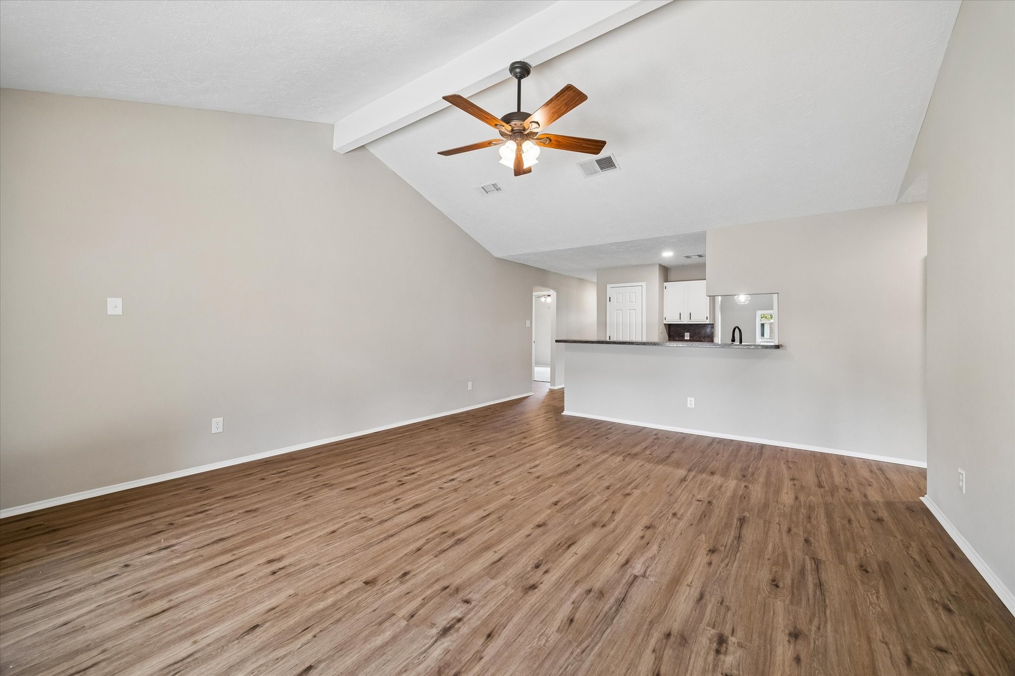 9807 Sparrow Street Property Photo 15
