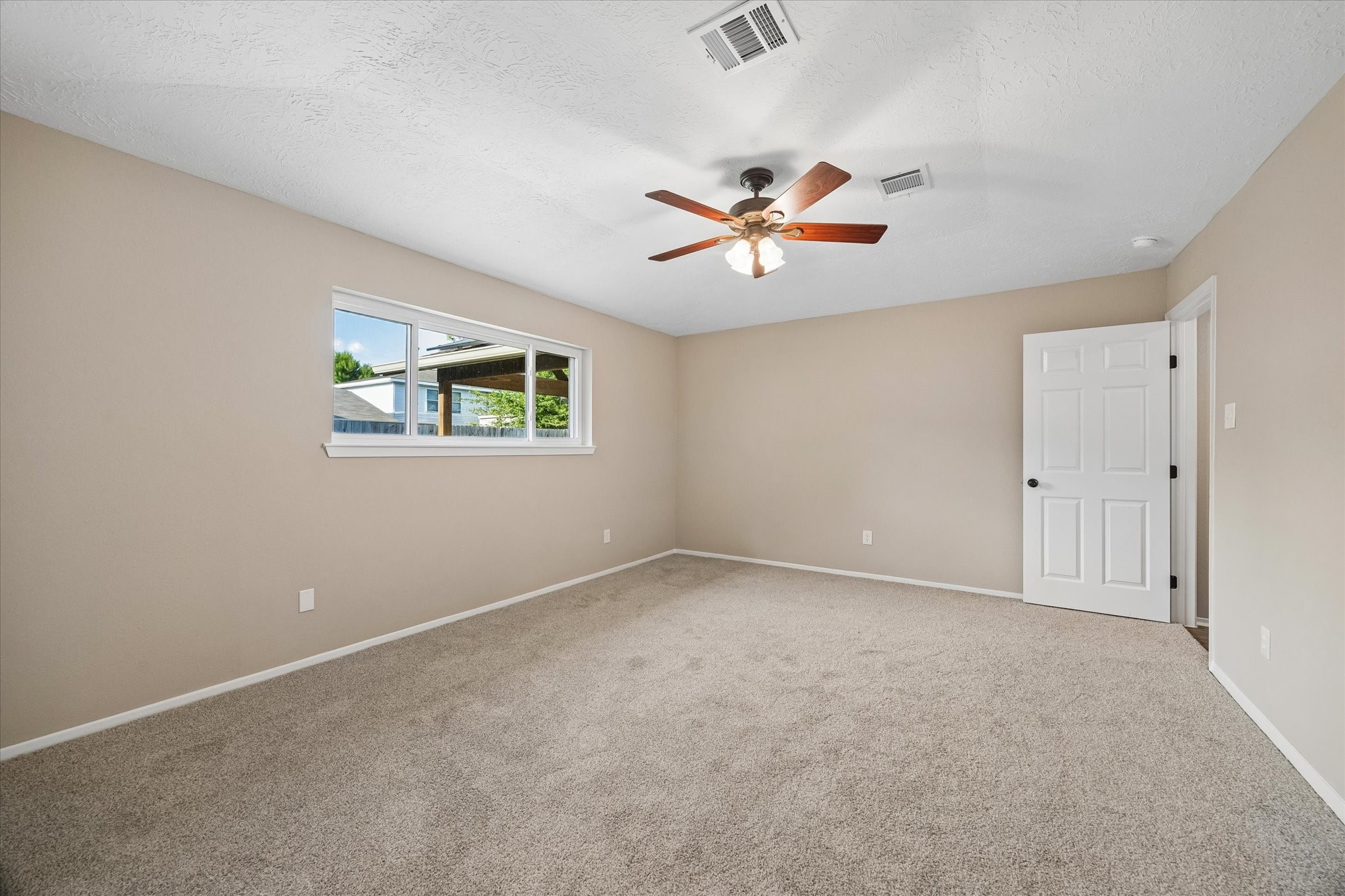 9807 Sparrow Street Property Photo 19