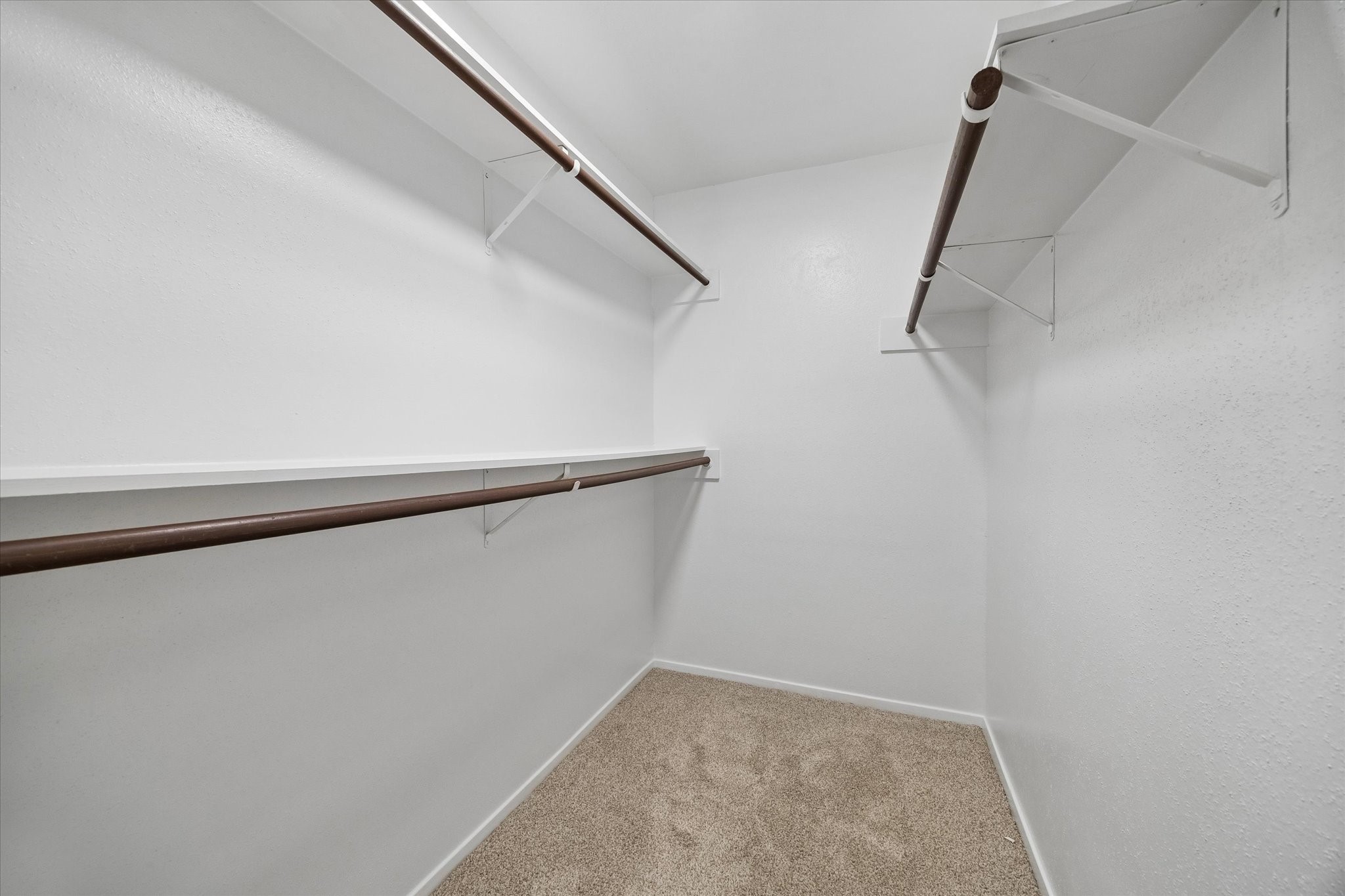 9807 Sparrow Street Property Photo 20