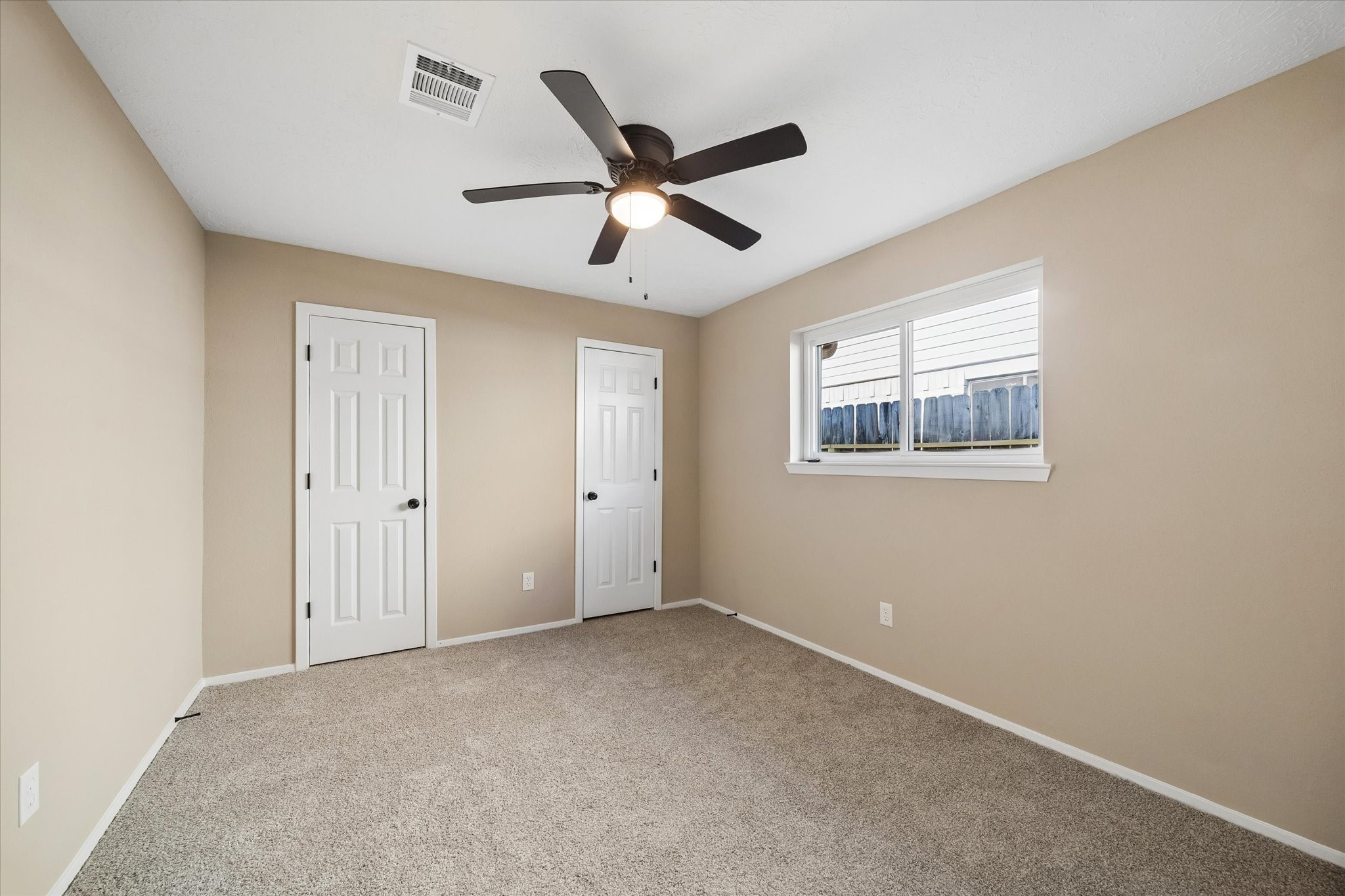 9807 Sparrow Street Property Photo 23