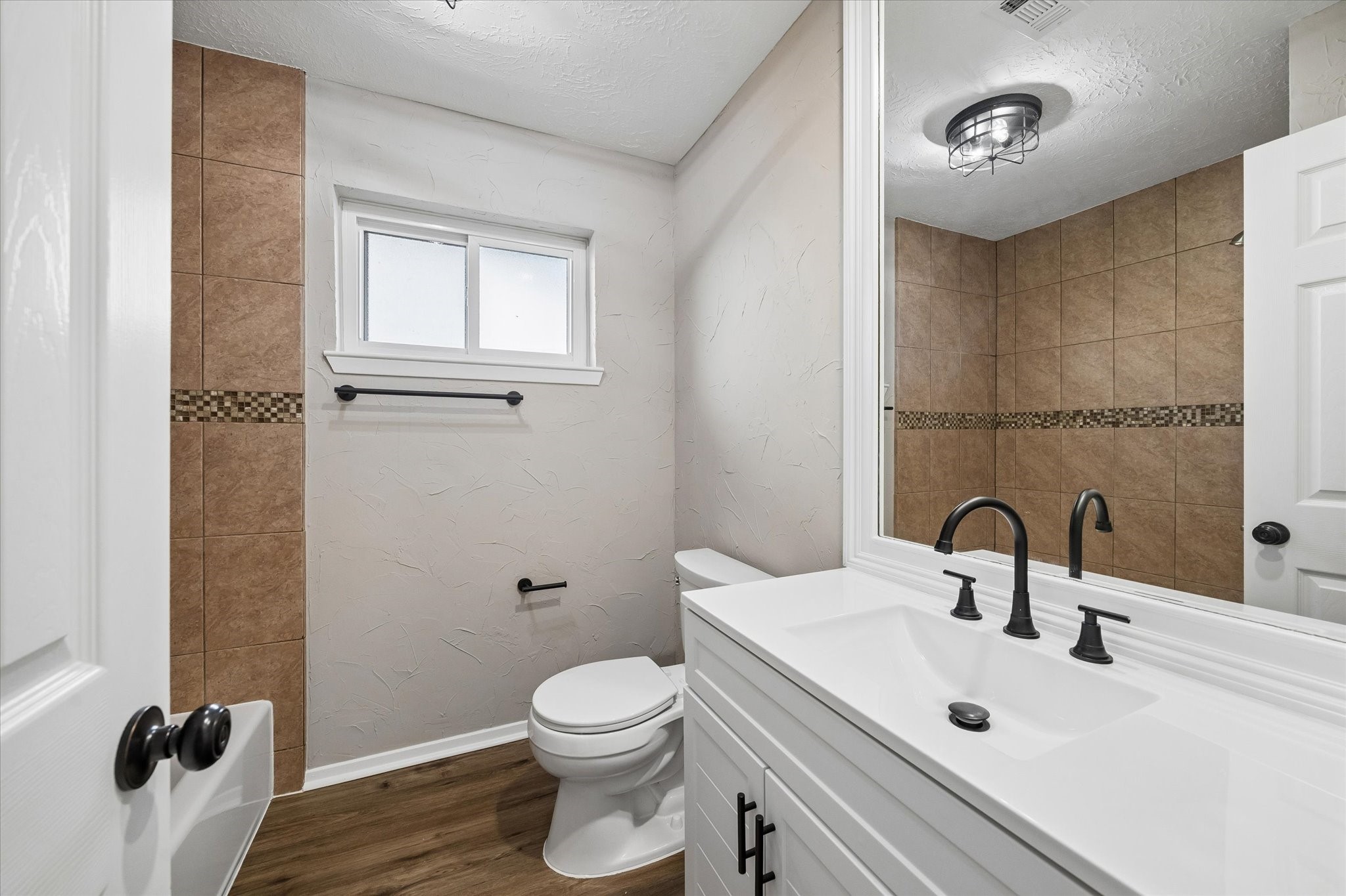 9807 Sparrow Street Property Photo 25