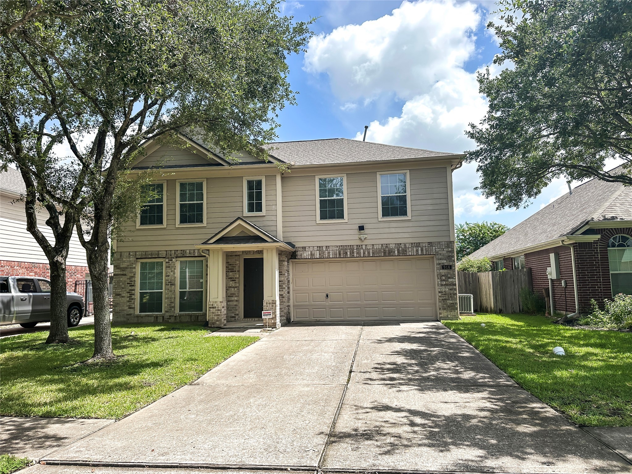 916 Schooner Cove Lane Property Photo 1
