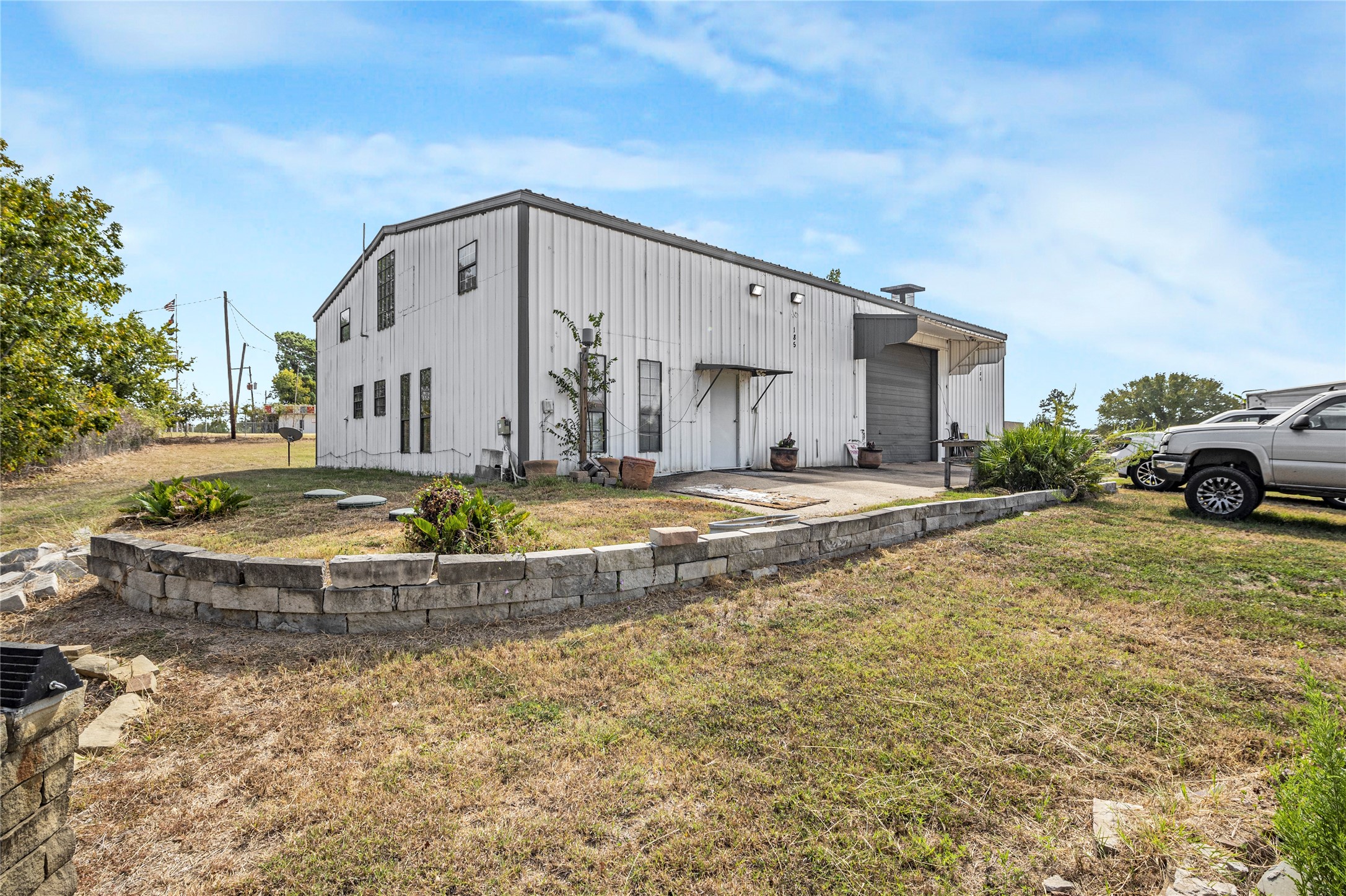 185 County Road 107 Property Photo 1