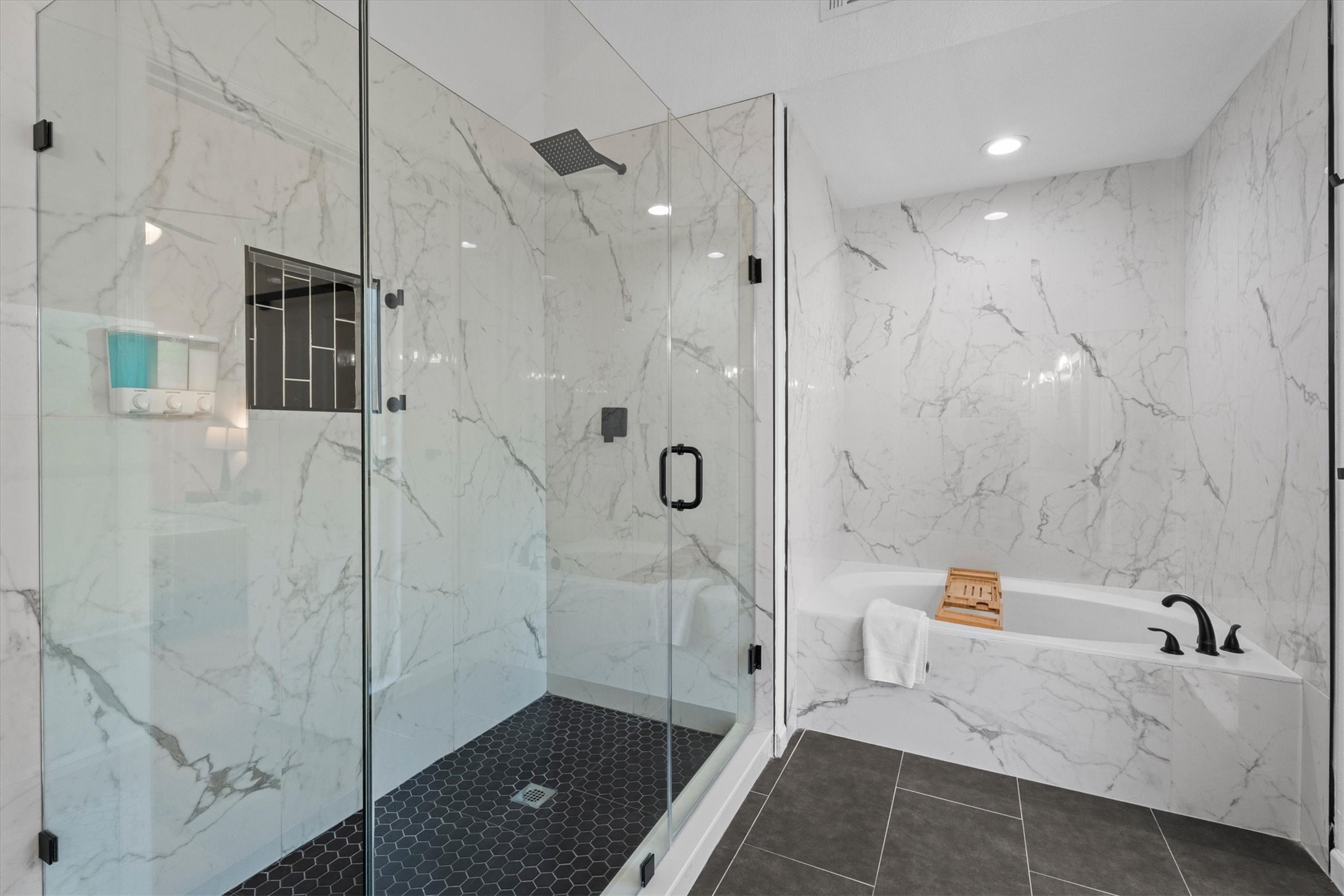 503 Alley Court Property Photo 21