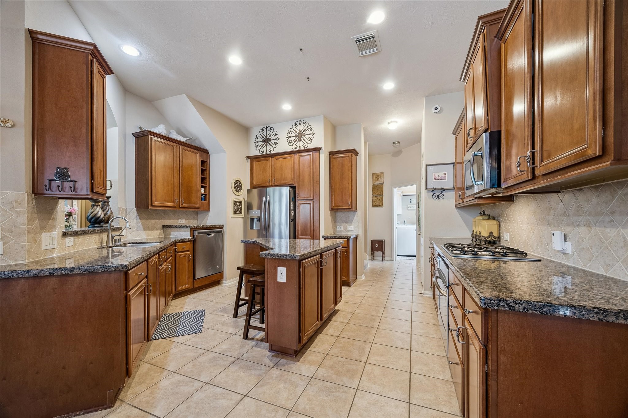 8824 Snowy Owl Loop Property Photo 6
