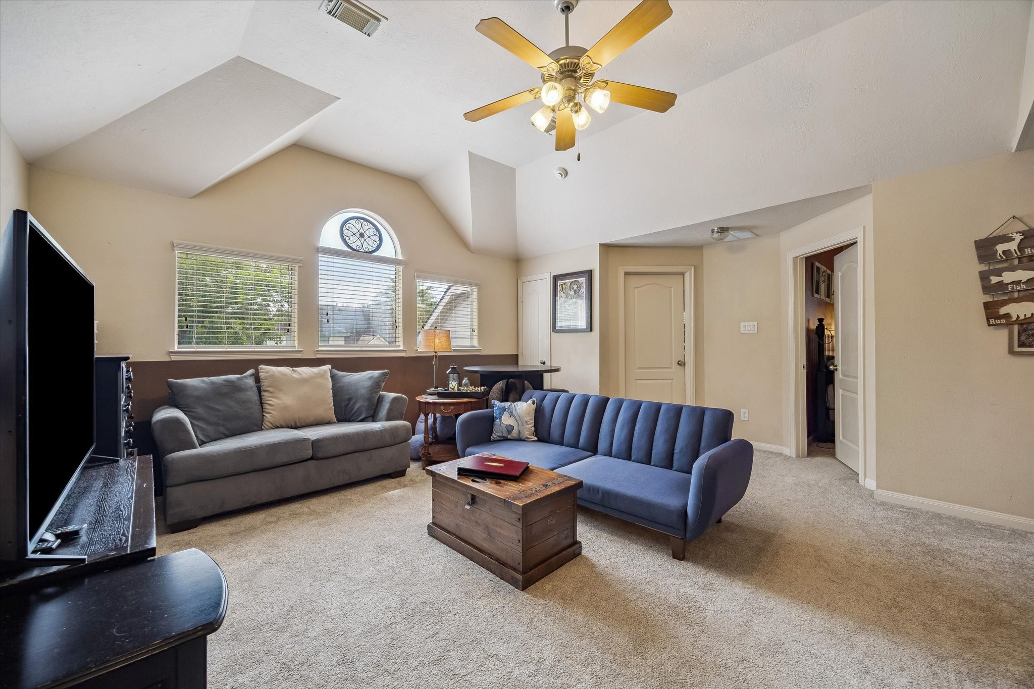 8824 Snowy Owl Loop Property Photo 11