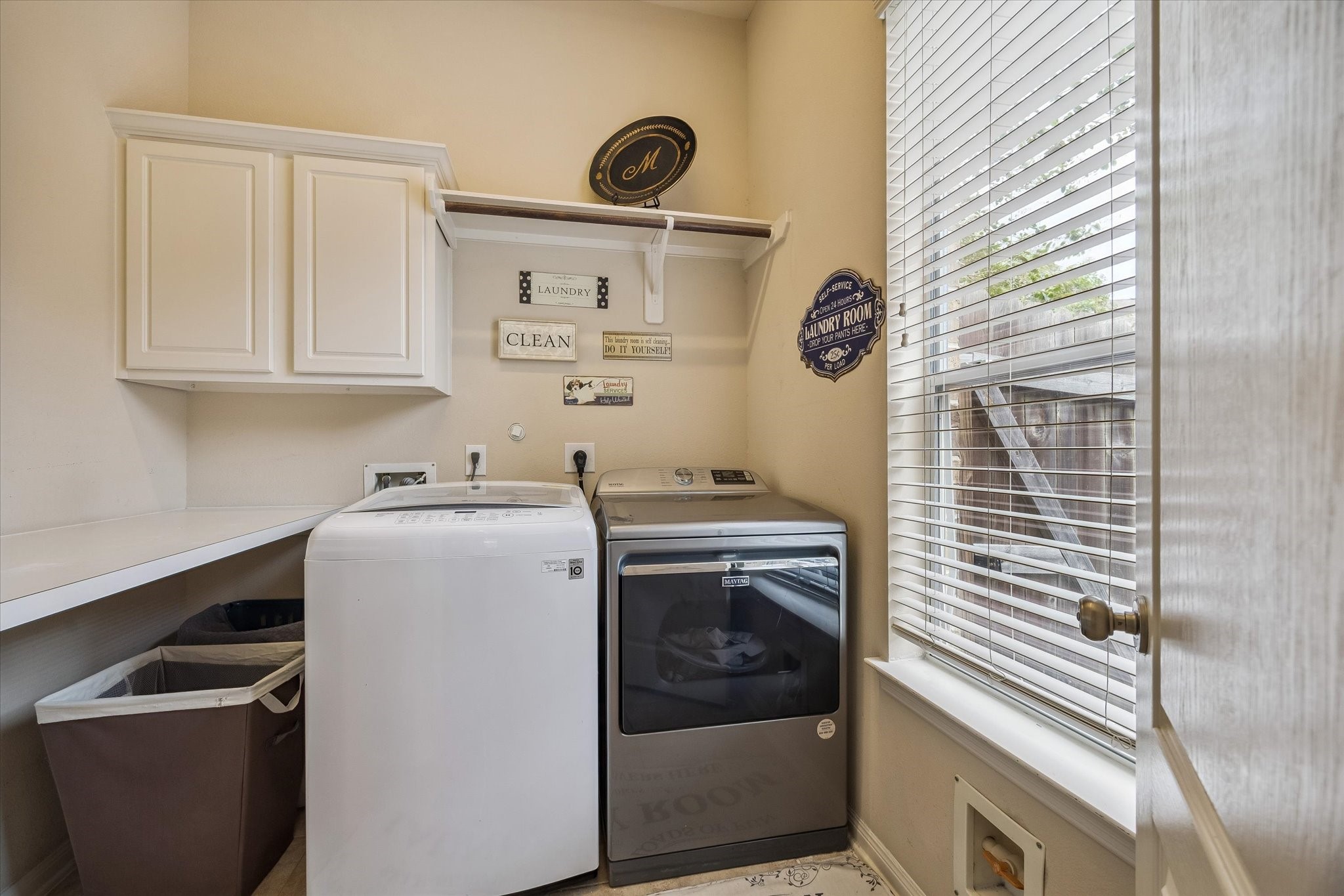 8824 Snowy Owl Loop Property Photo 18