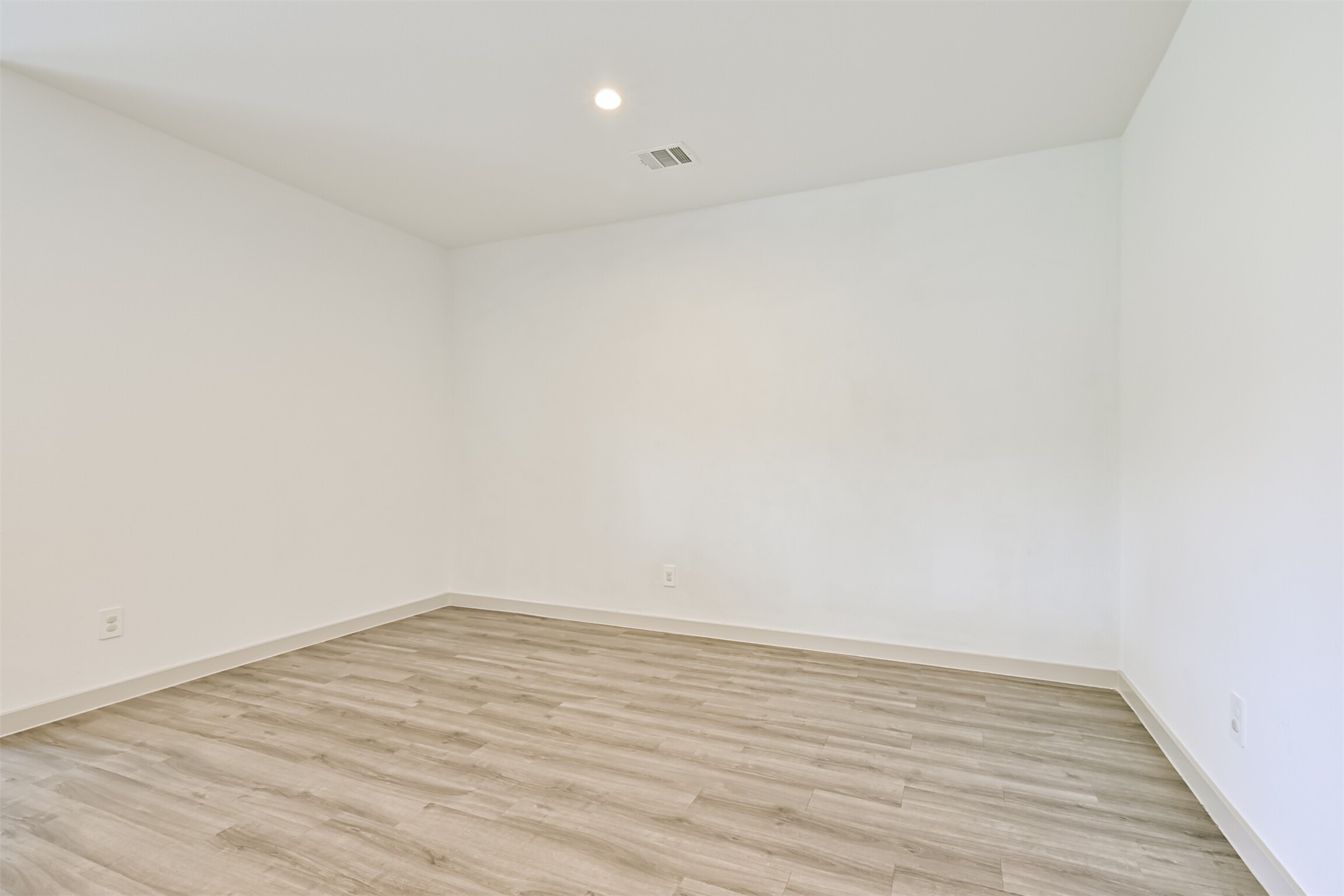 7914 Murciana Drive Property Photo 13