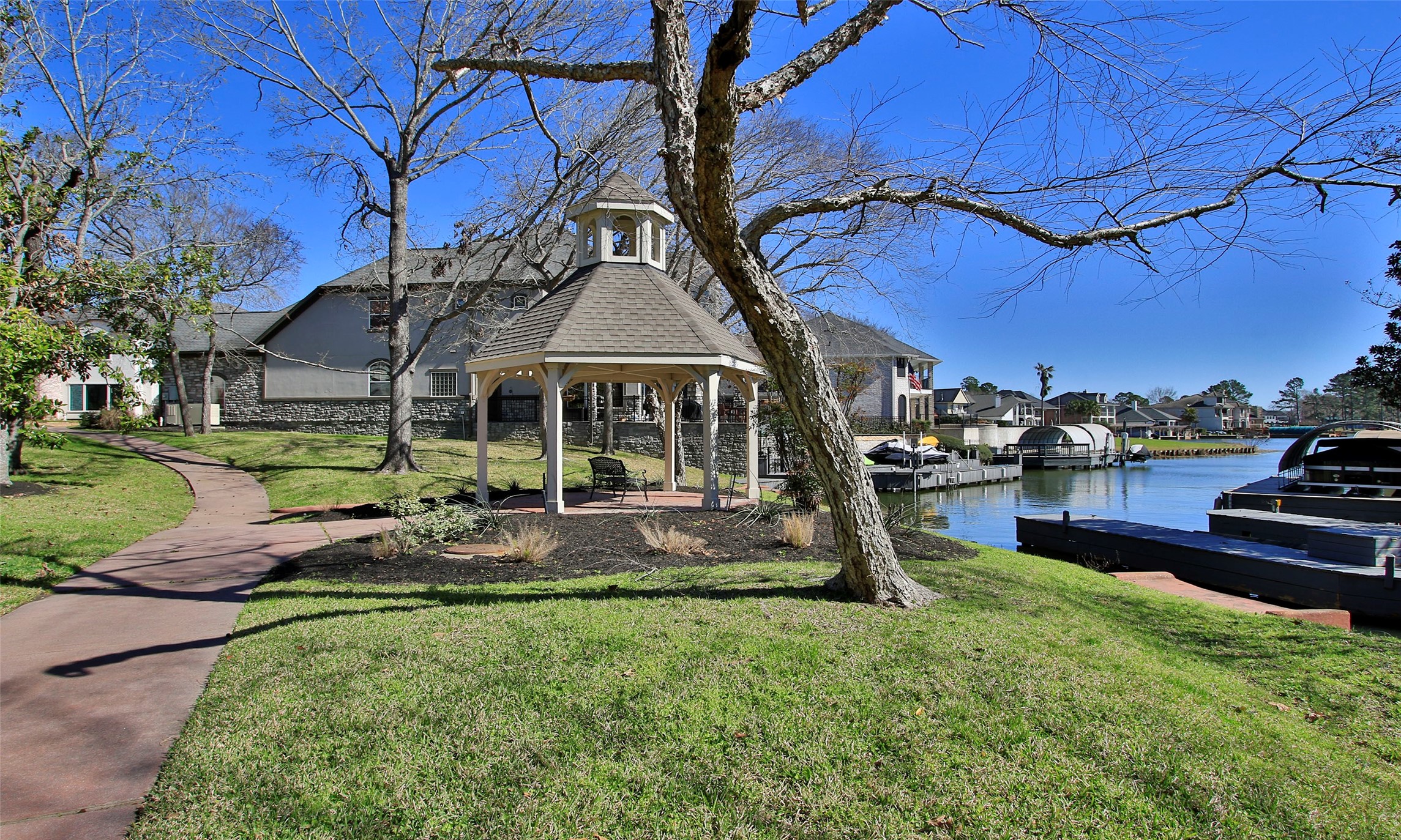 26 Winthrop Harbor Court Property Photo
