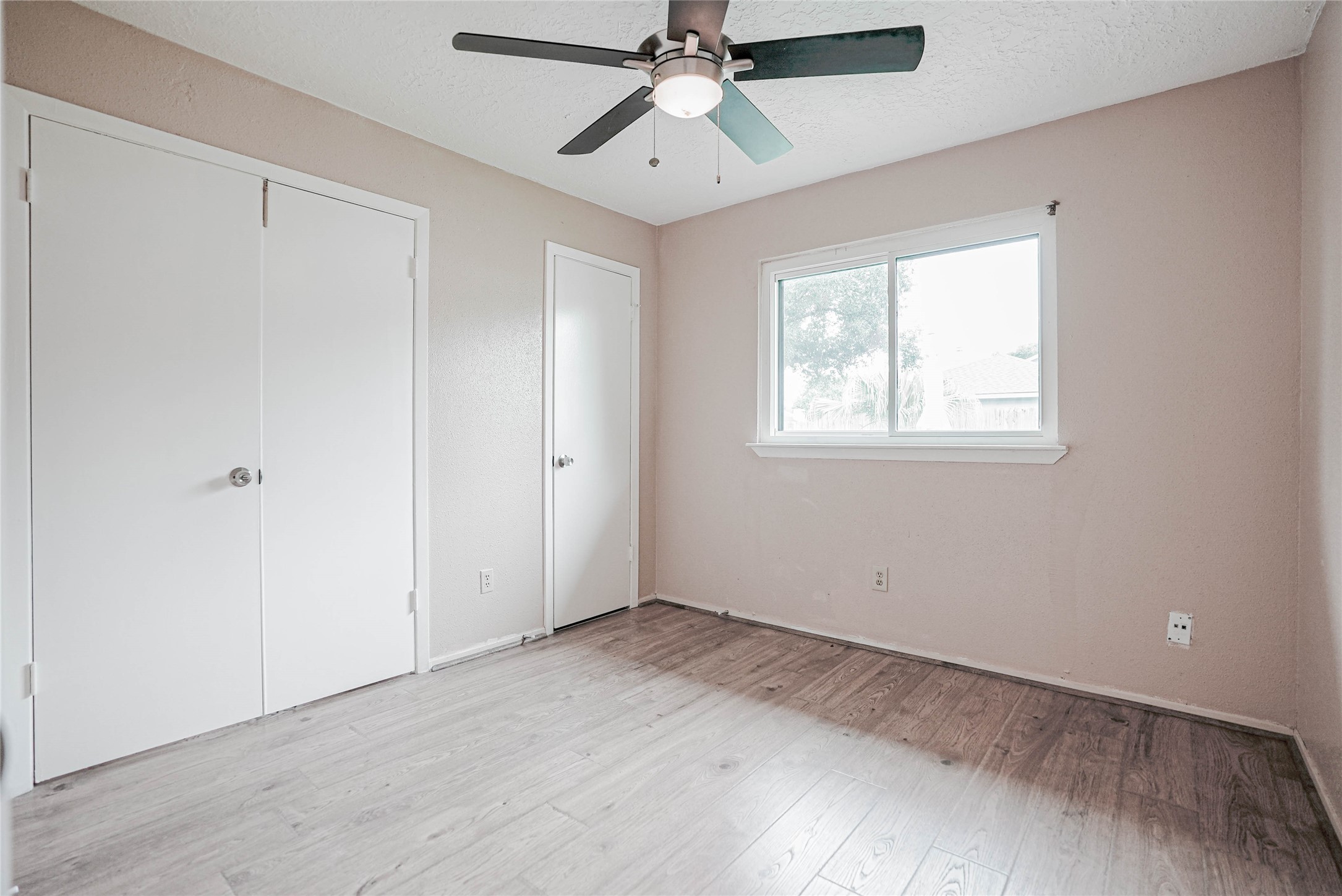 1103 W Brompton Drive Property Photo 13