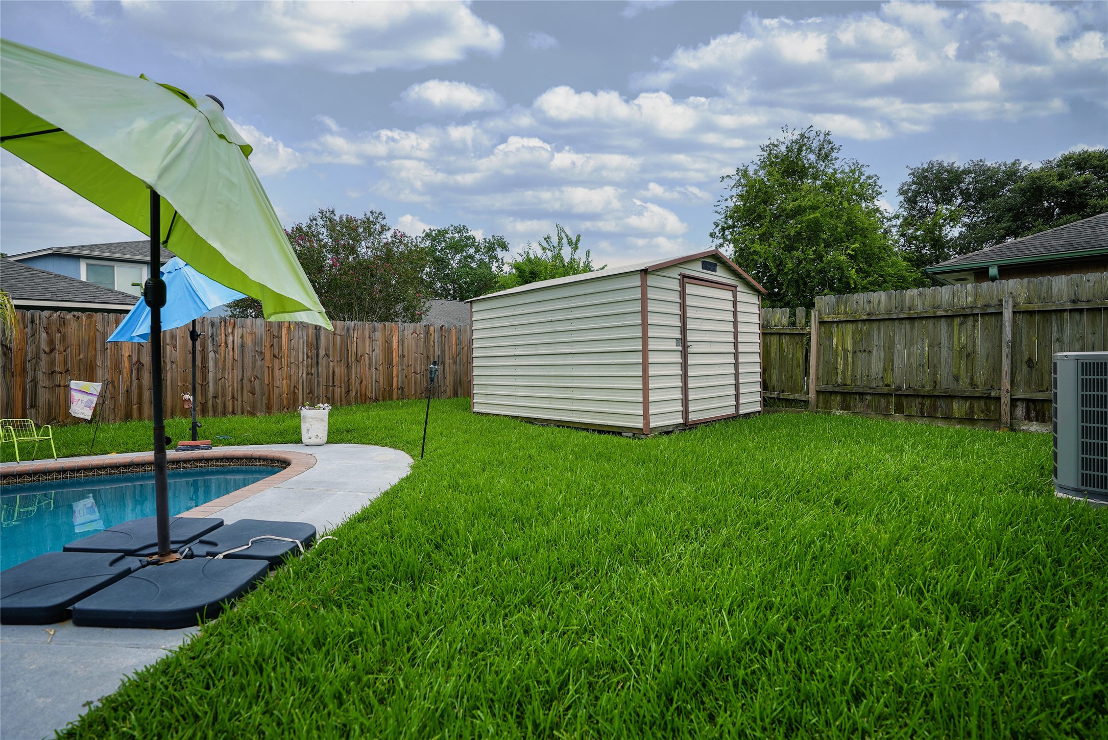 1103 W Brompton Drive Property Photo 22