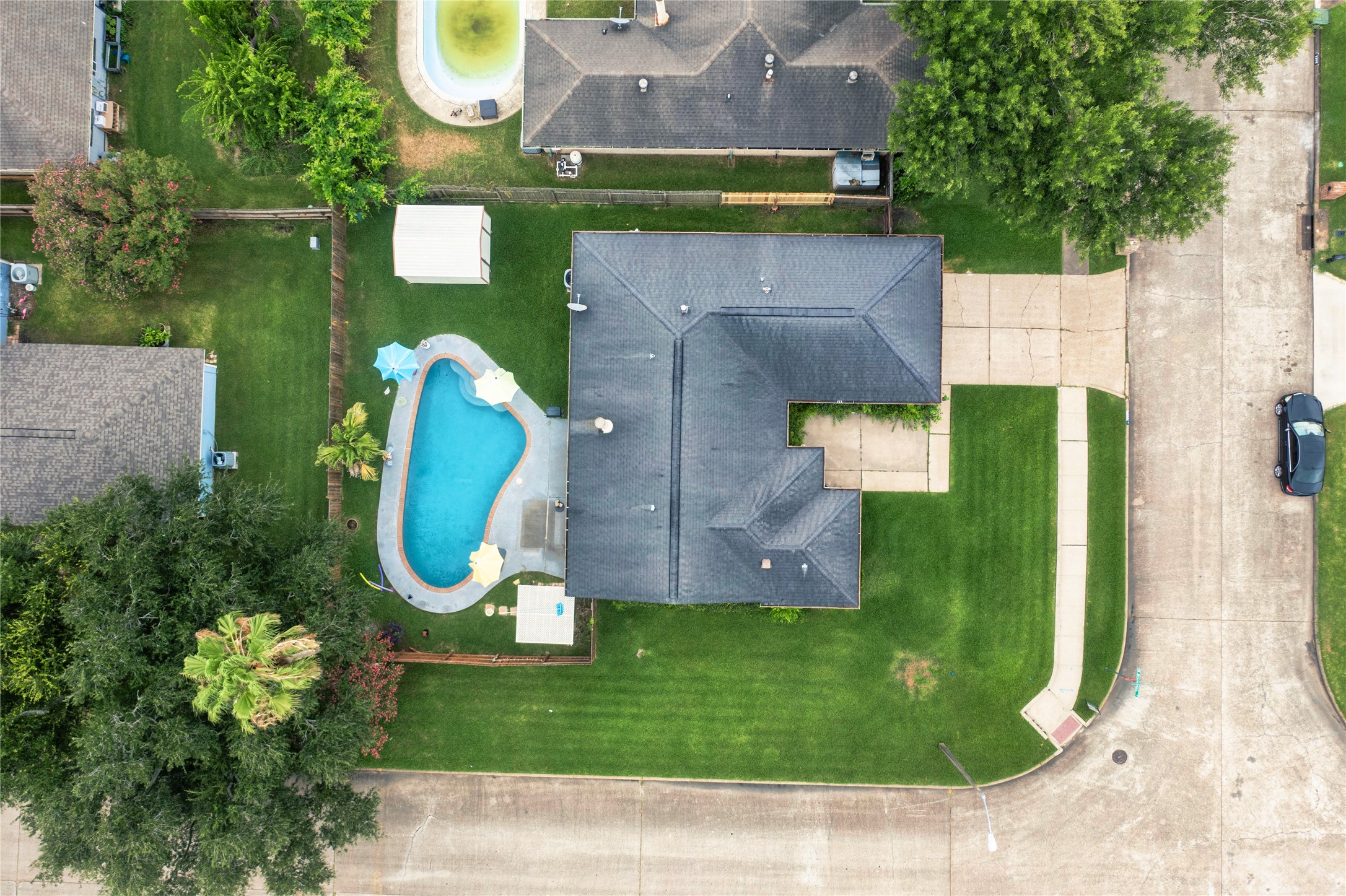 1103 W Brompton Drive Property Photo 25