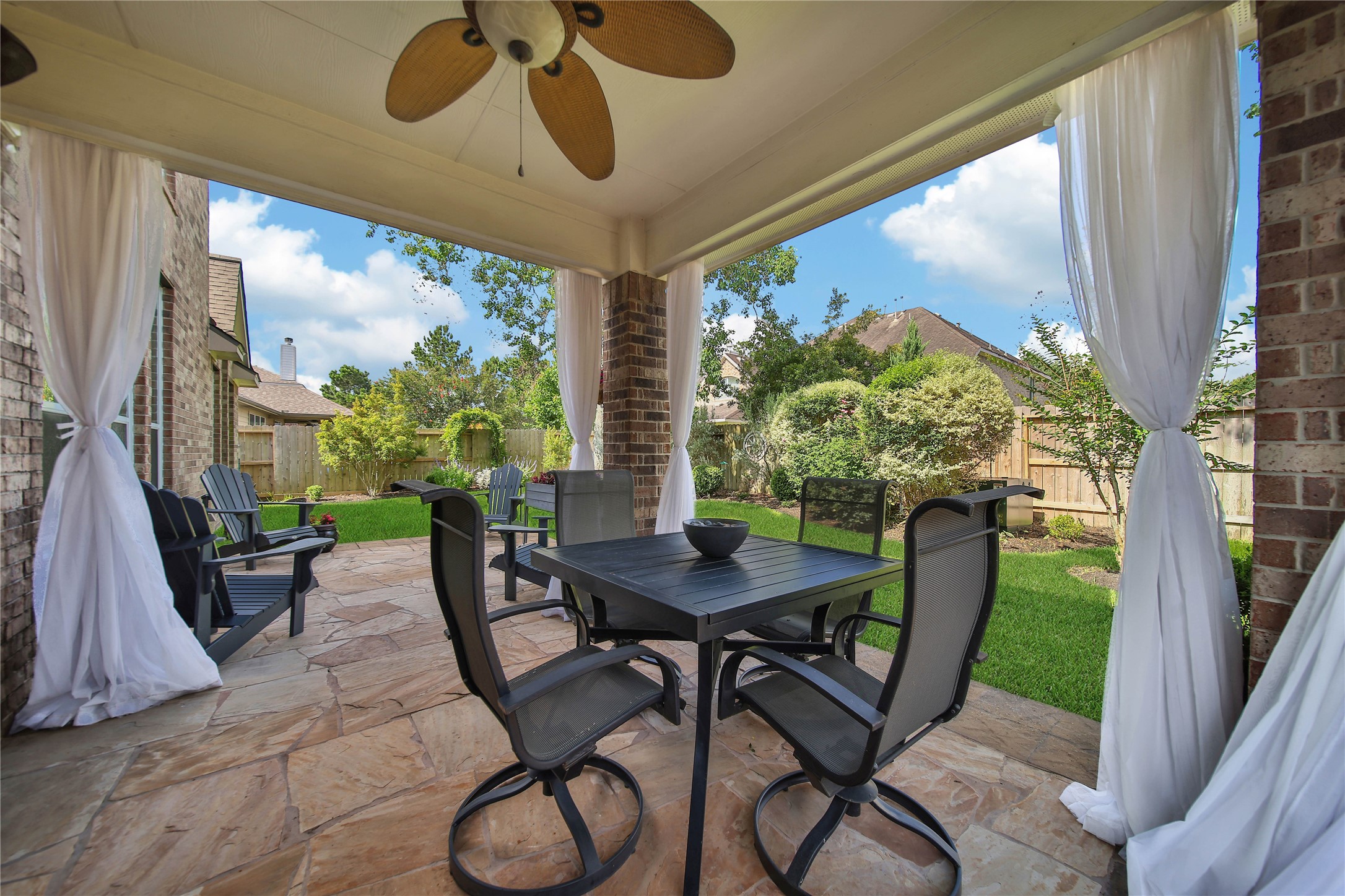 17311 Lassen Forest Lane Property Photo 6