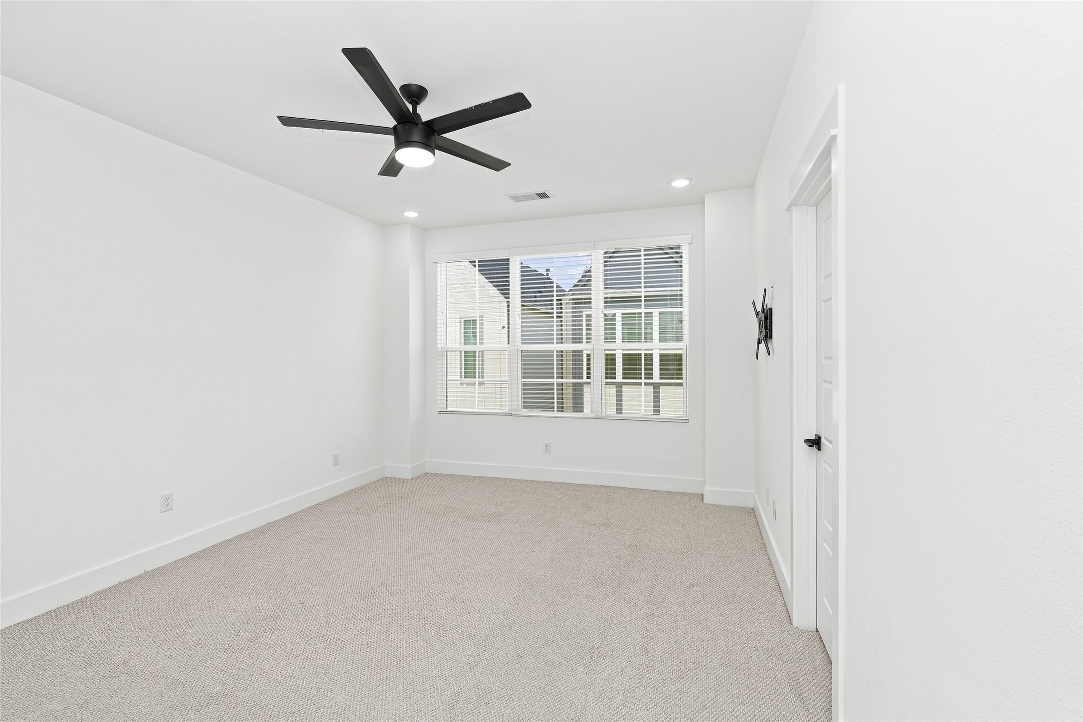 2908 Stevens Street Property Photo 8