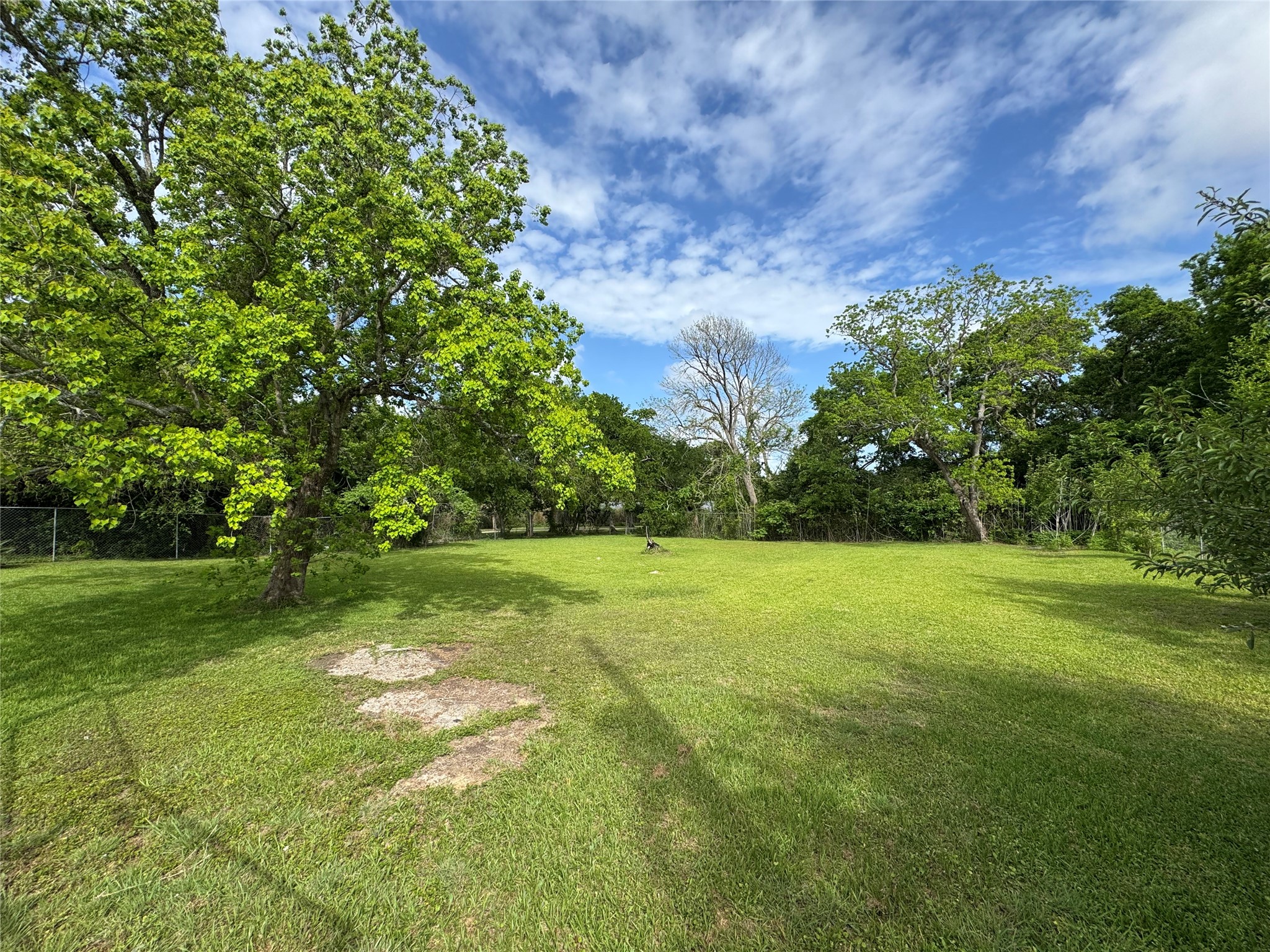 206 Avenue L Property Photo 2
