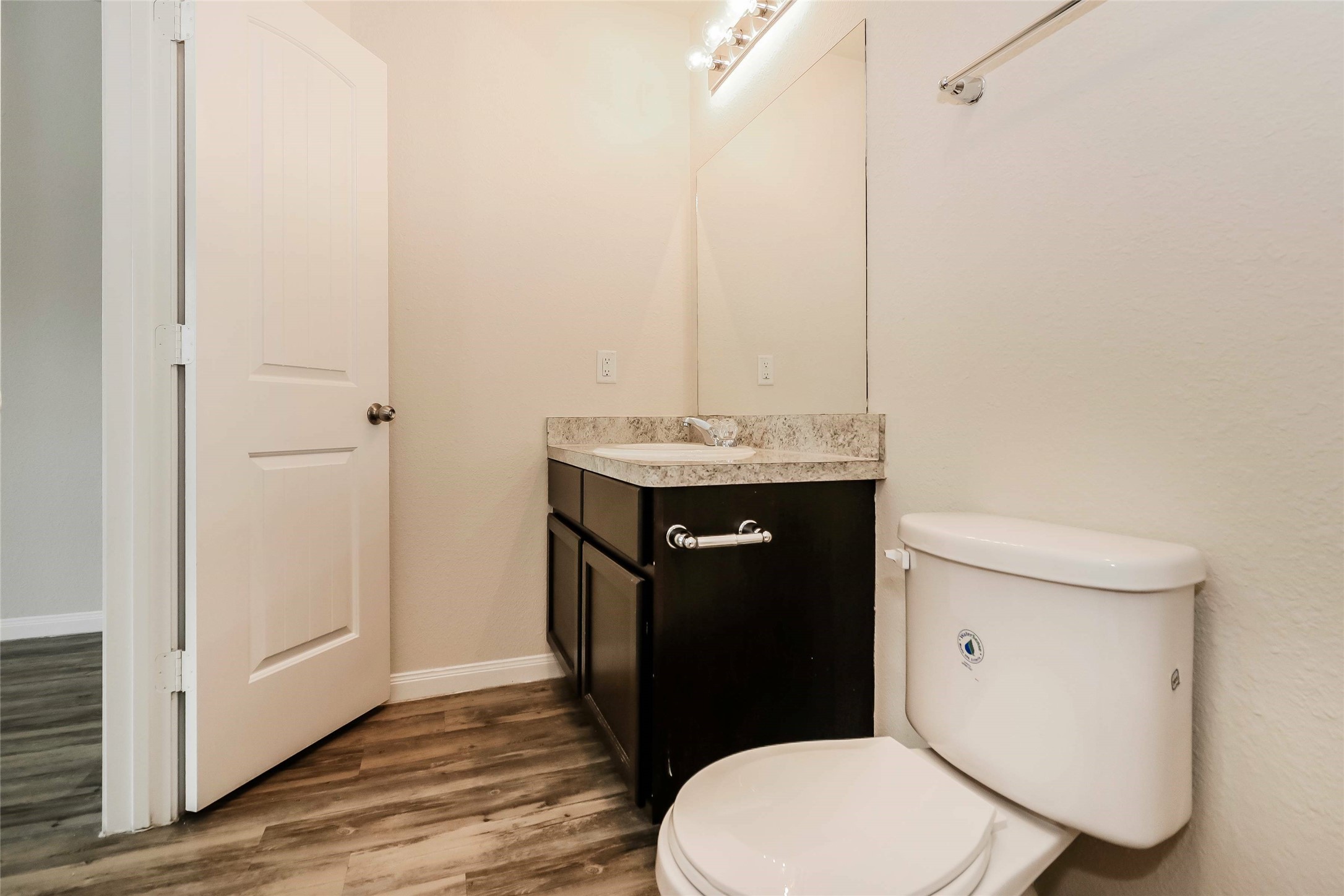 5707 S Brenwood Drive Property Photo 9