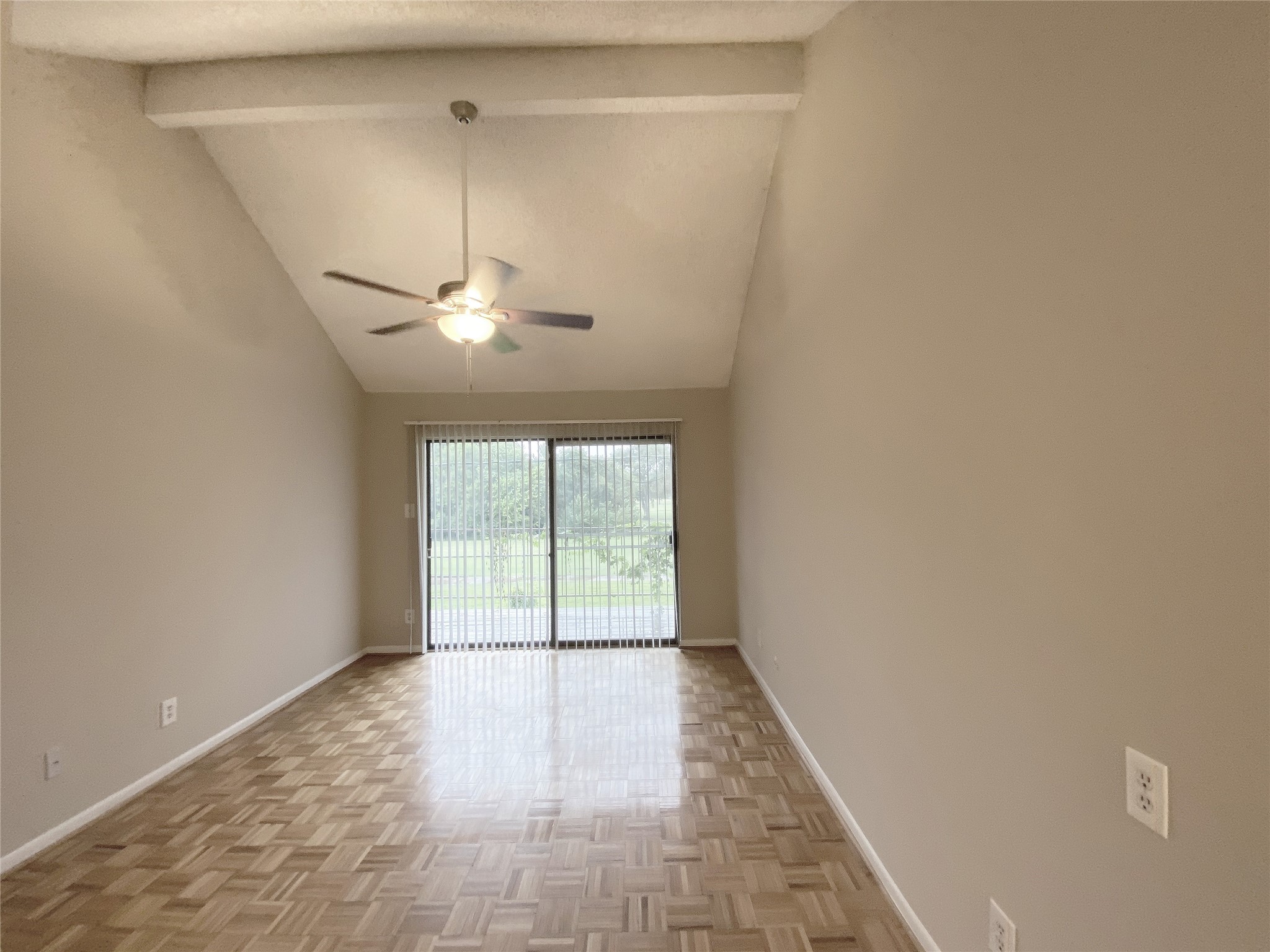 8499 Sands Point Drive Property Photo 10