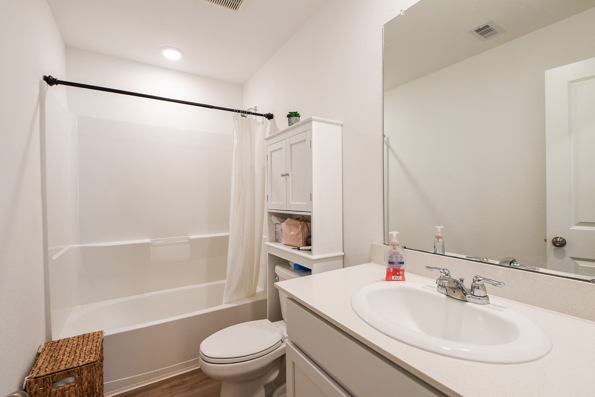 2728 Cadiz Bay Drive Property Photo 28