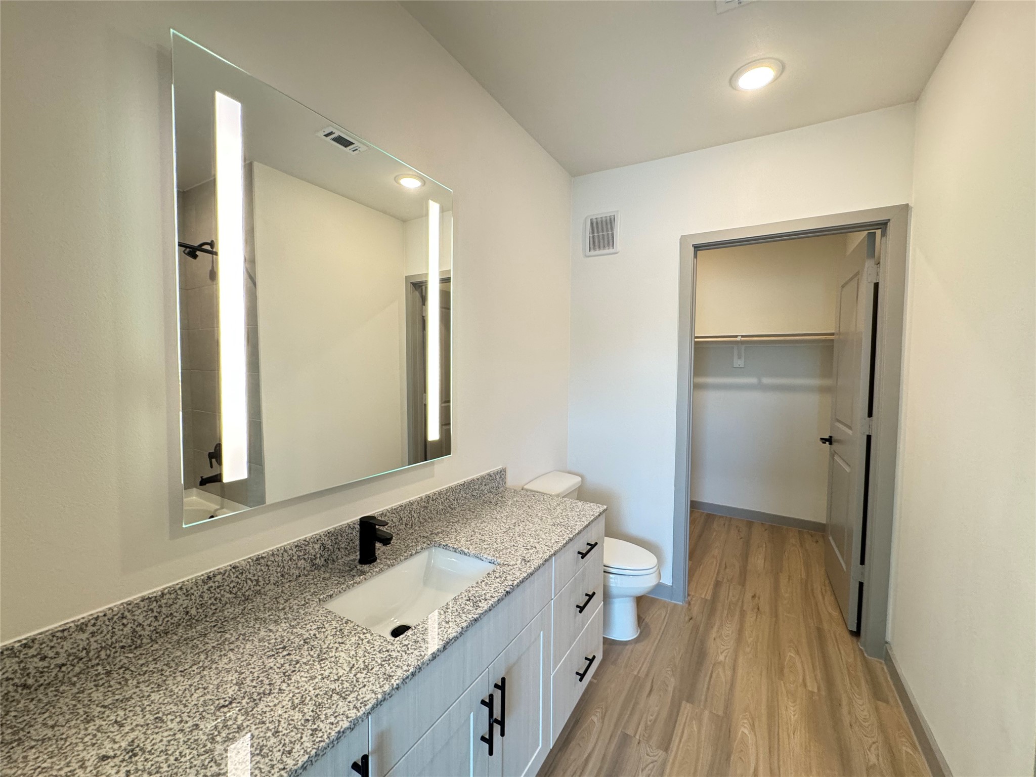 11604 Stonehollow Dr 116 Property Photo 12