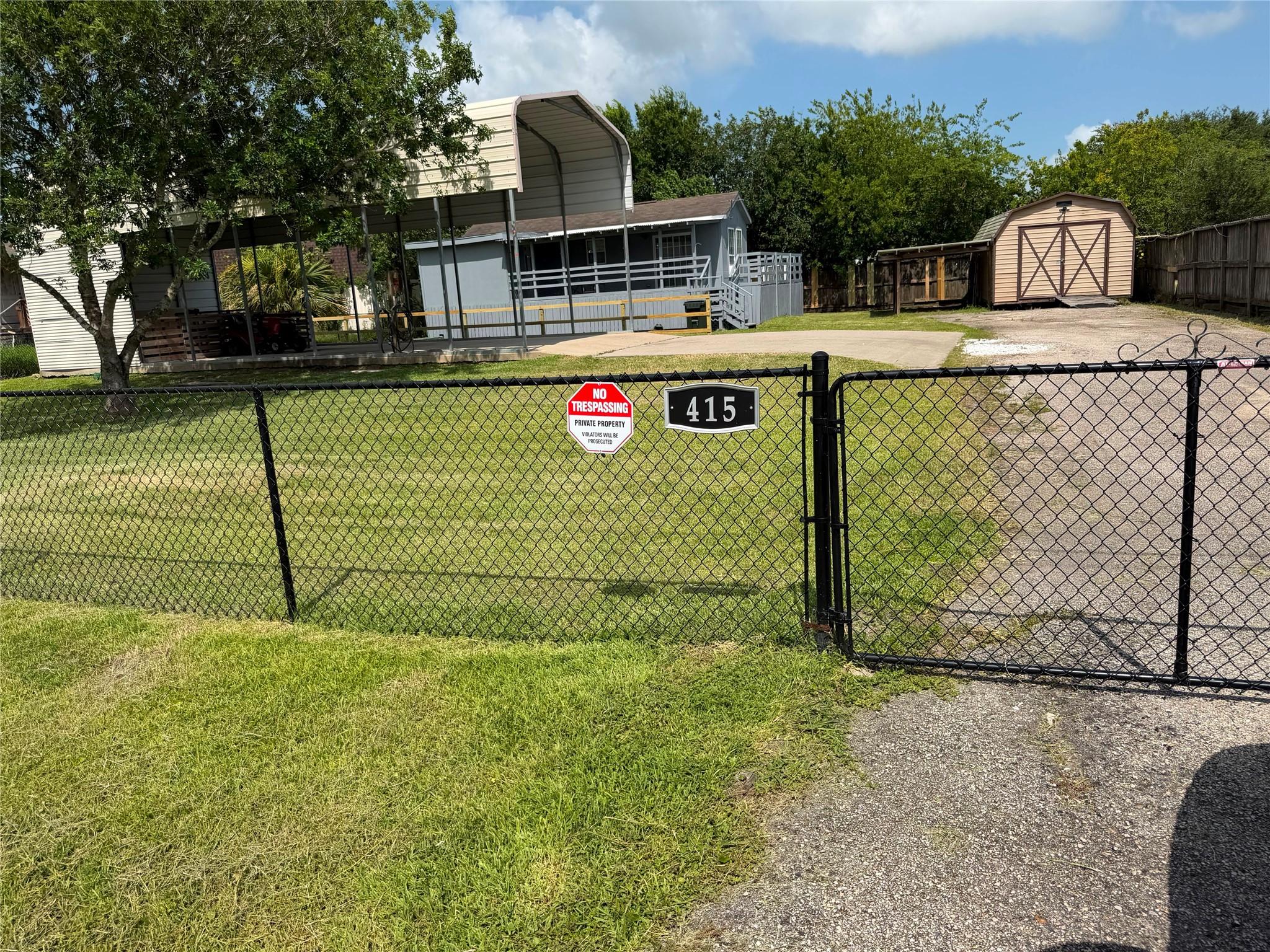 415 12th Property Photo 1