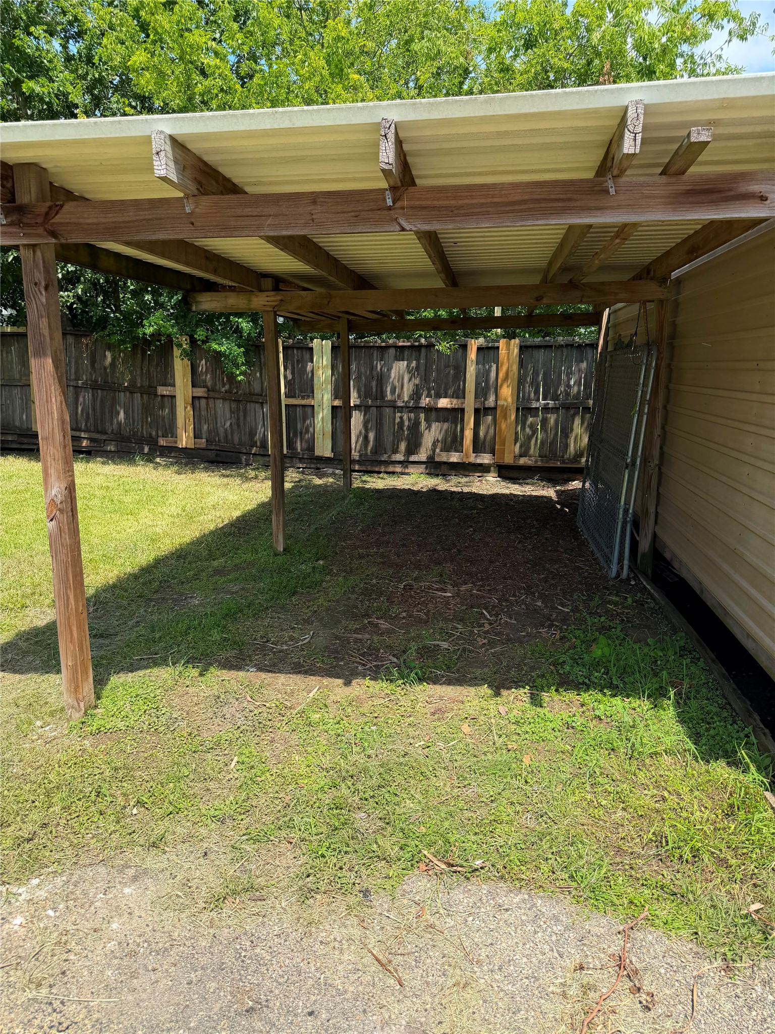 415 12th Property Photo 6