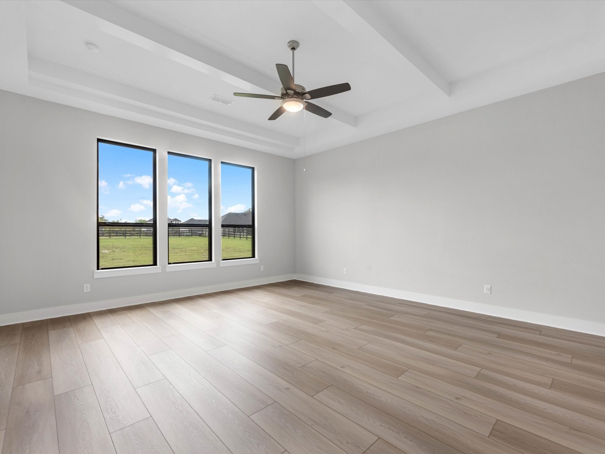 18 Woodland Creek Court Property Photo 15