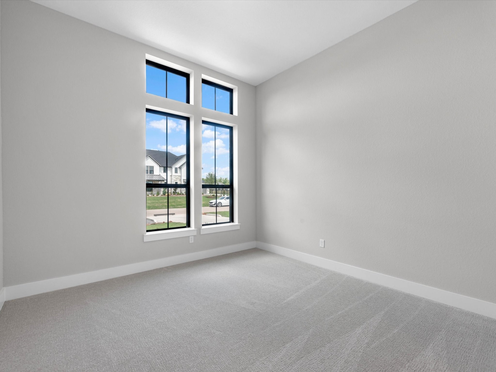 18 Woodland Creek Court Property Photo 24