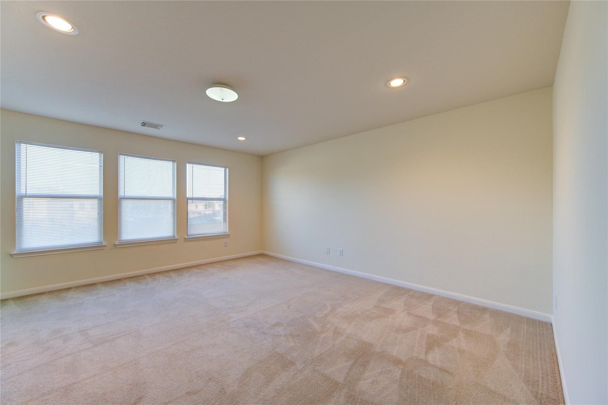 15326 Mission Oak Drive Property Photo 16