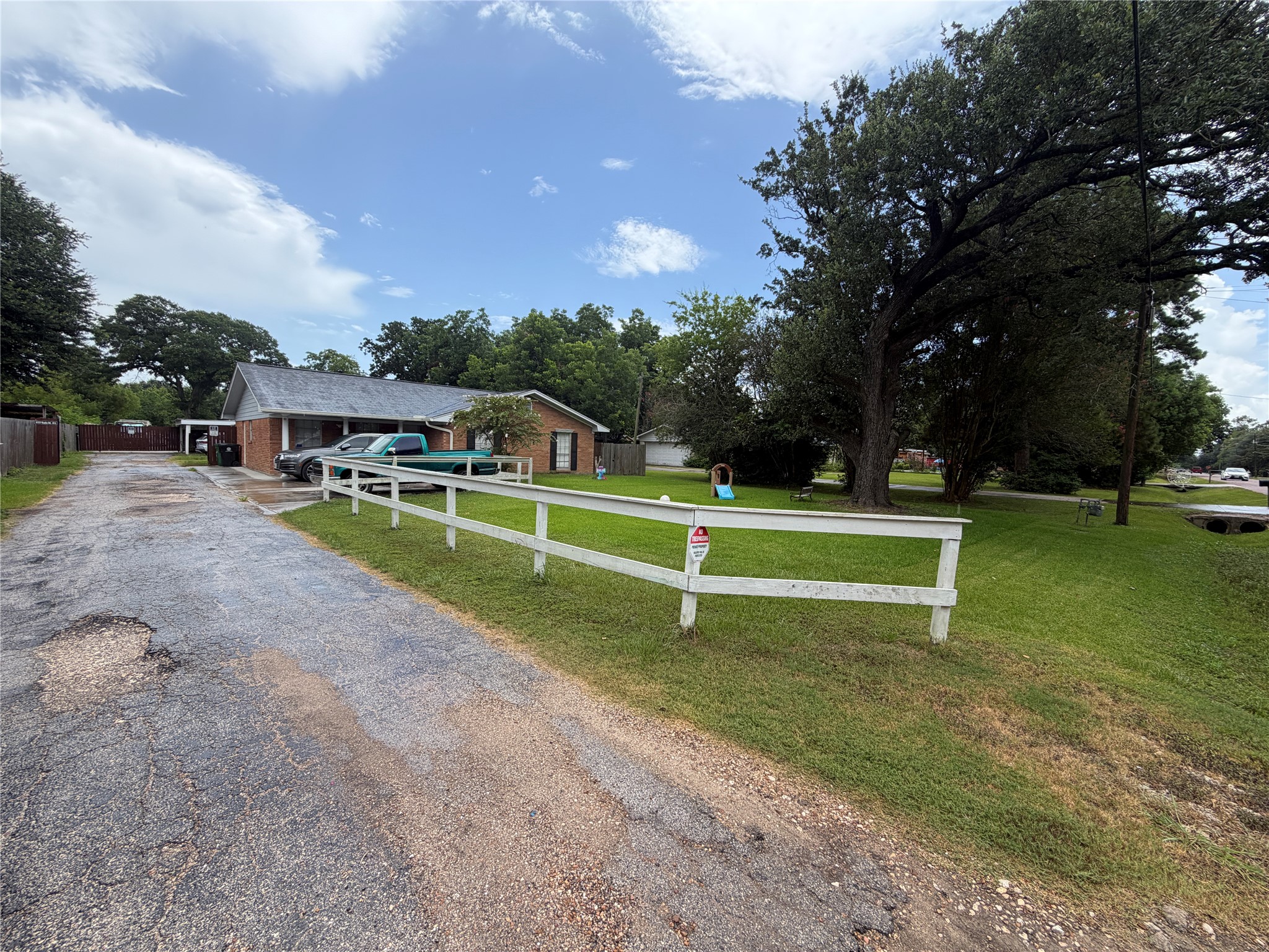 9727 Radio Street Property Photo 1
