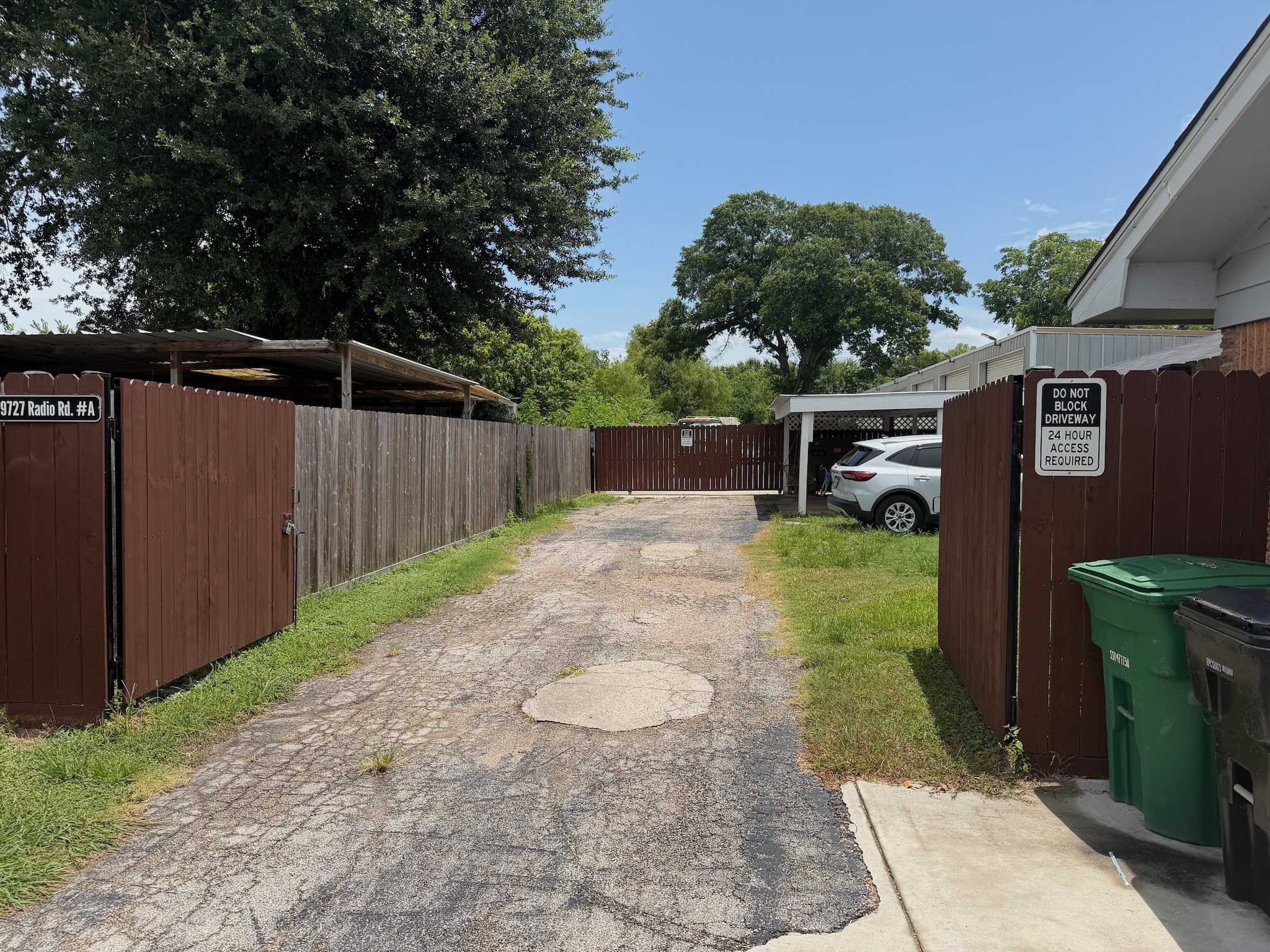 9727 Radio Street Property Photo 2