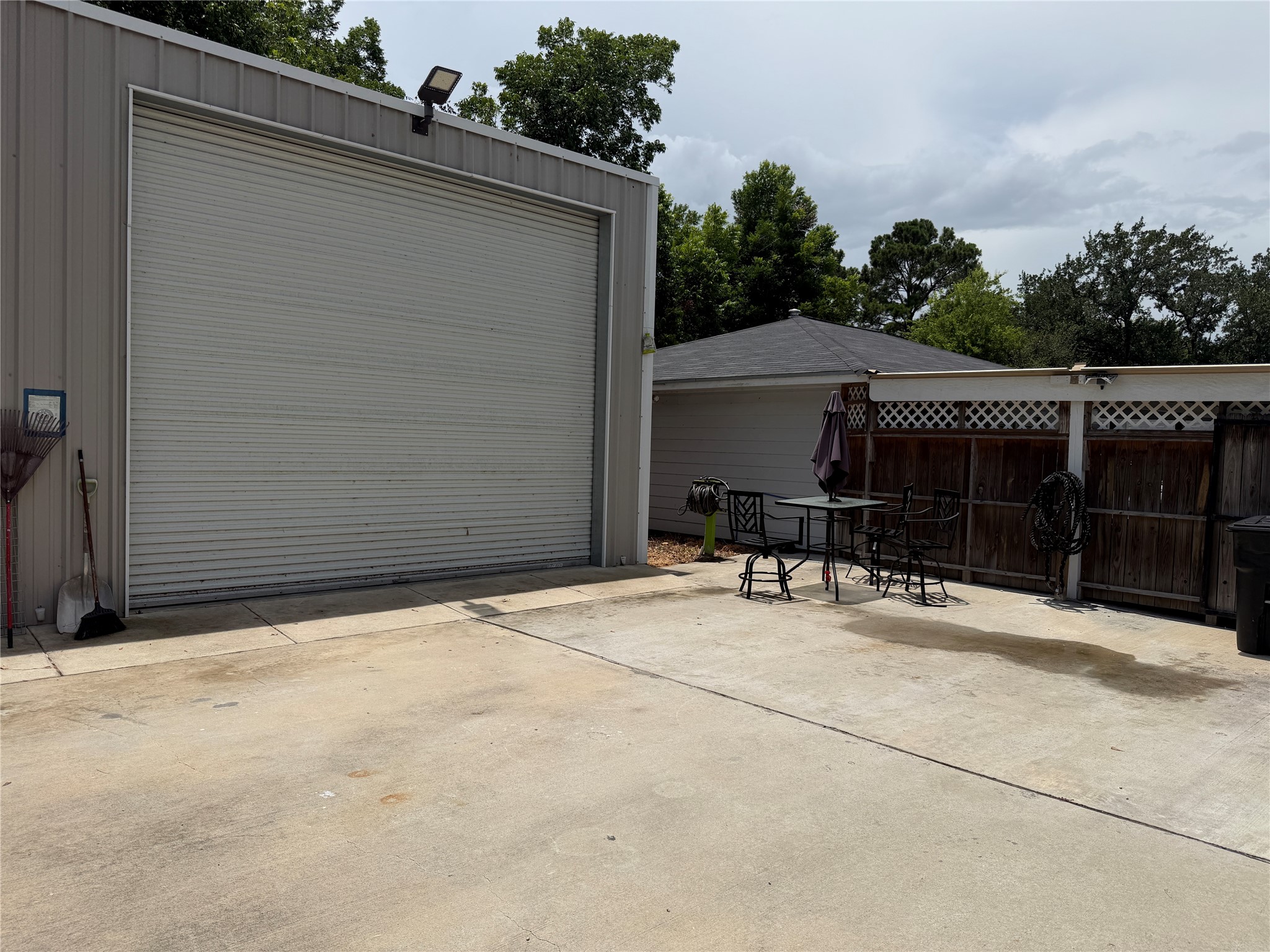 9727 Radio Street Property Photo 8