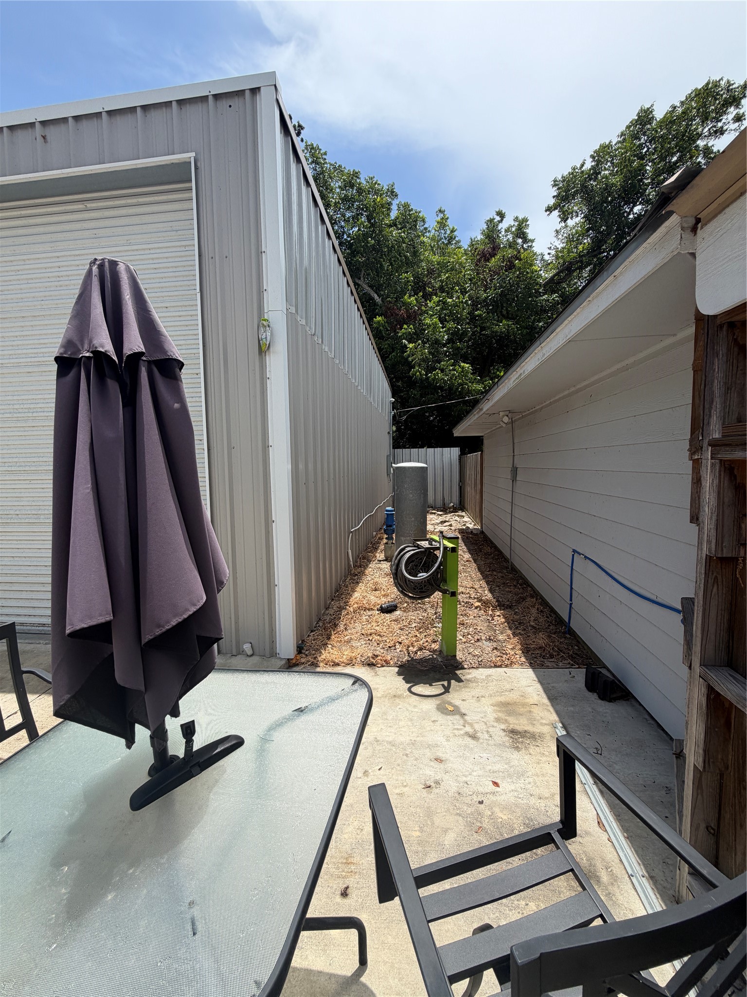 9727 Radio Street Property Photo 10