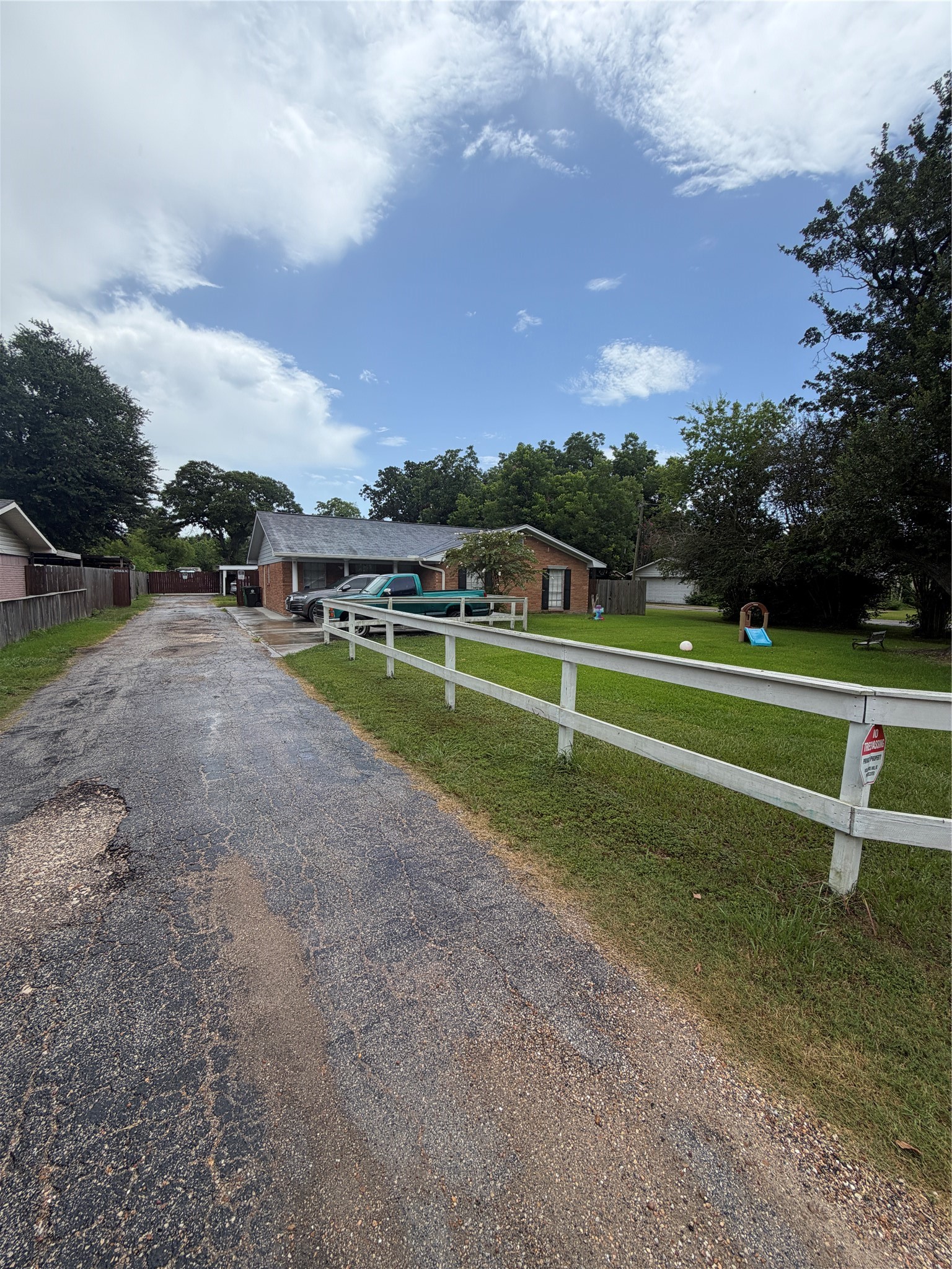 9727 Radio Street Property Photo 31