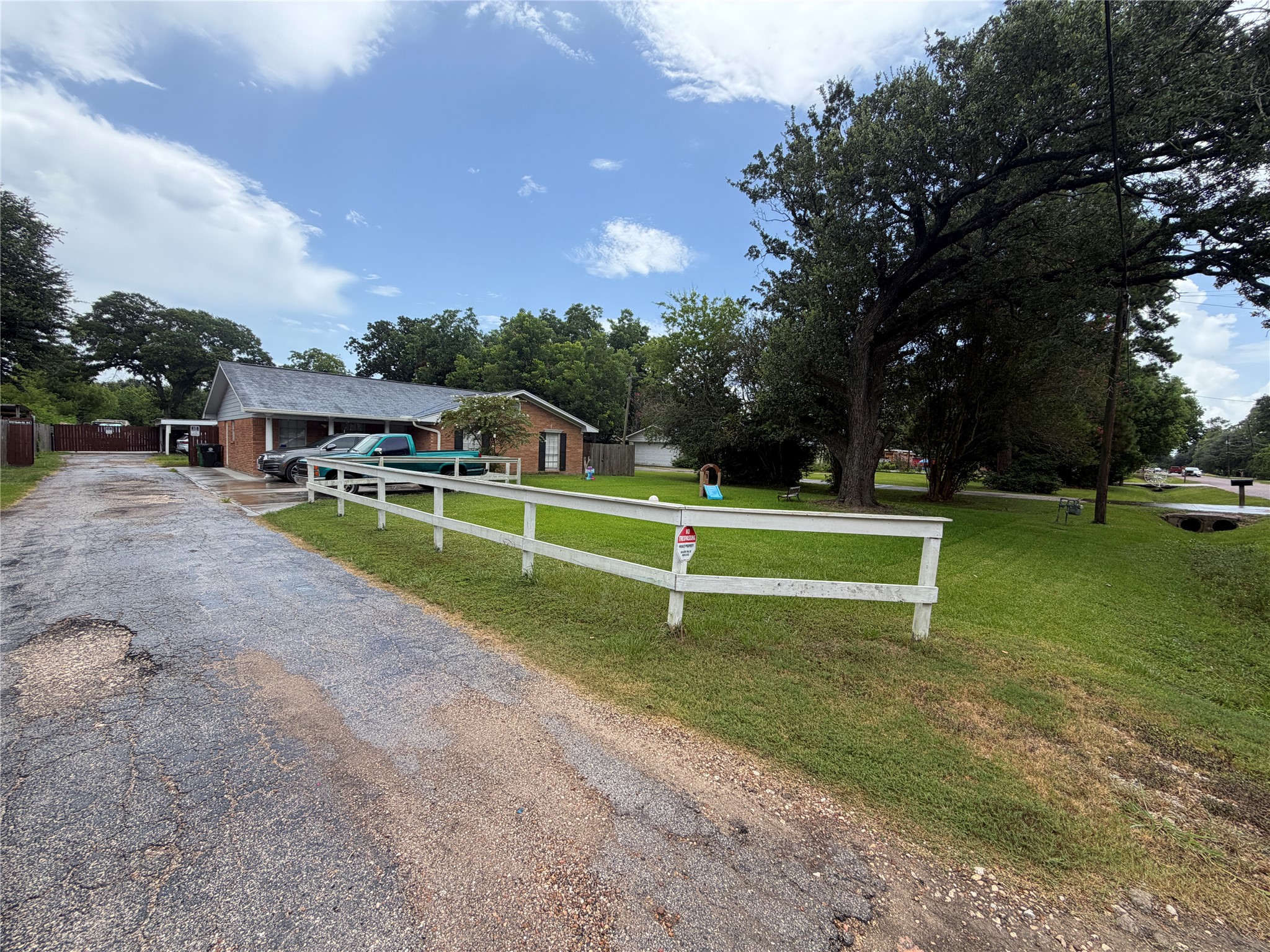 9727 Radio Street Property Photo 32