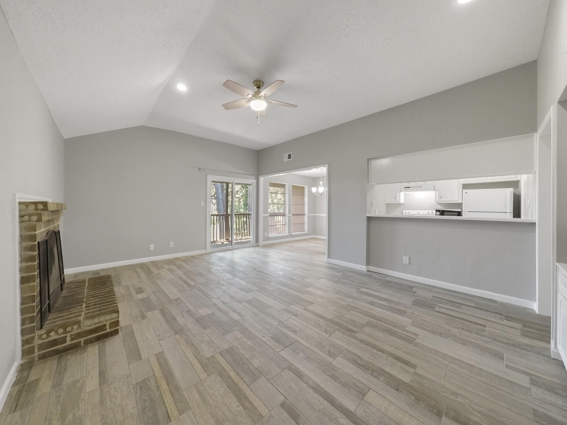 13607 Ravensway Drive A Property Photo 3