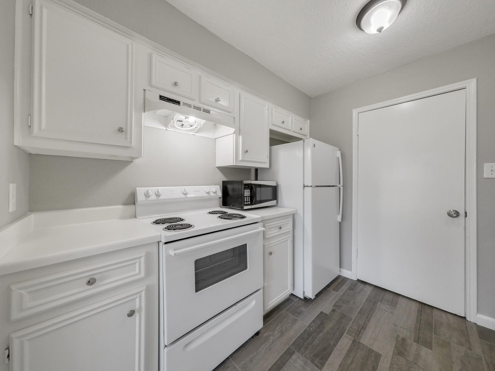13607 Ravensway Drive A Property Photo 7