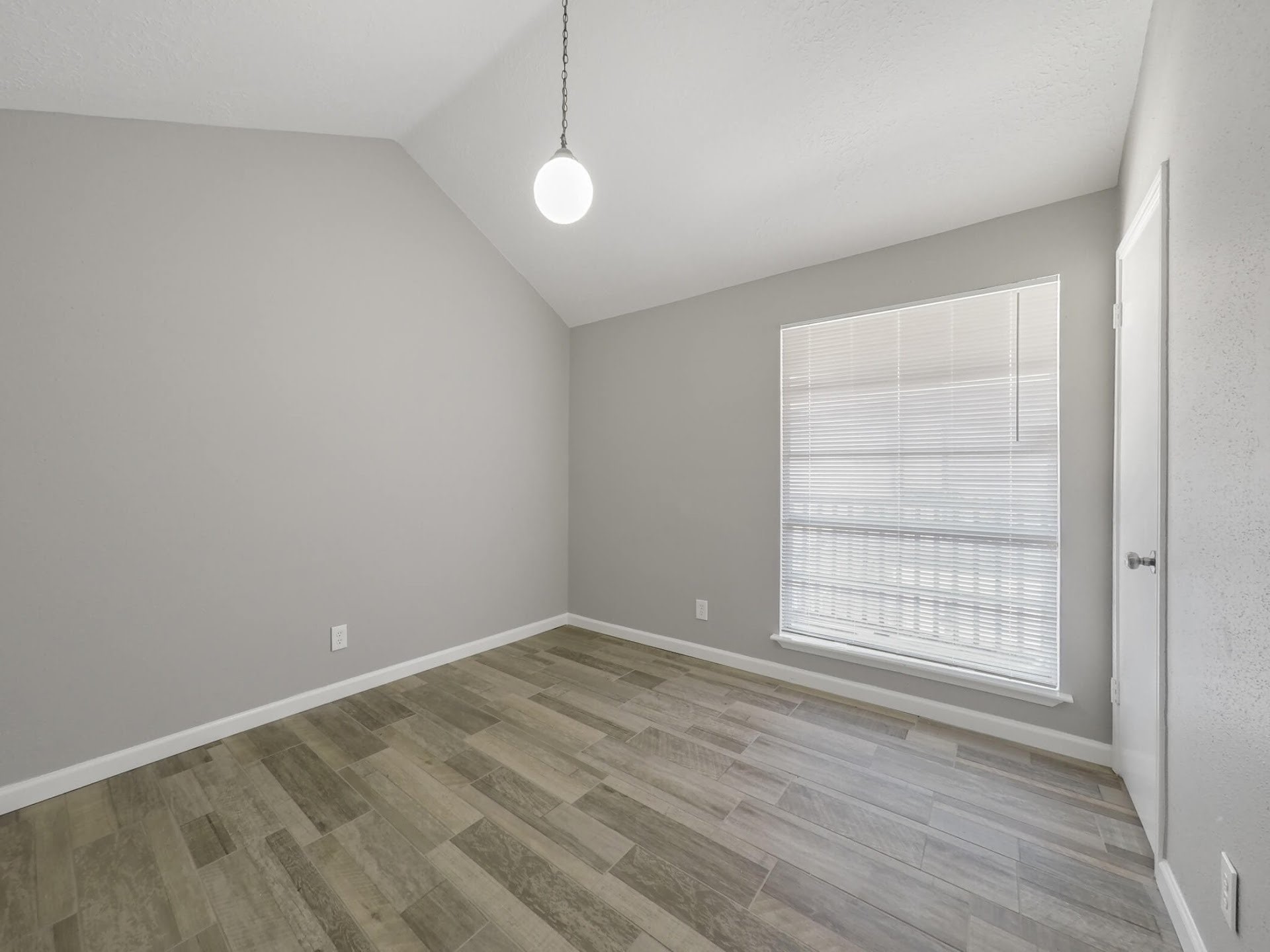 13607 Ravensway Drive A Property Photo 15