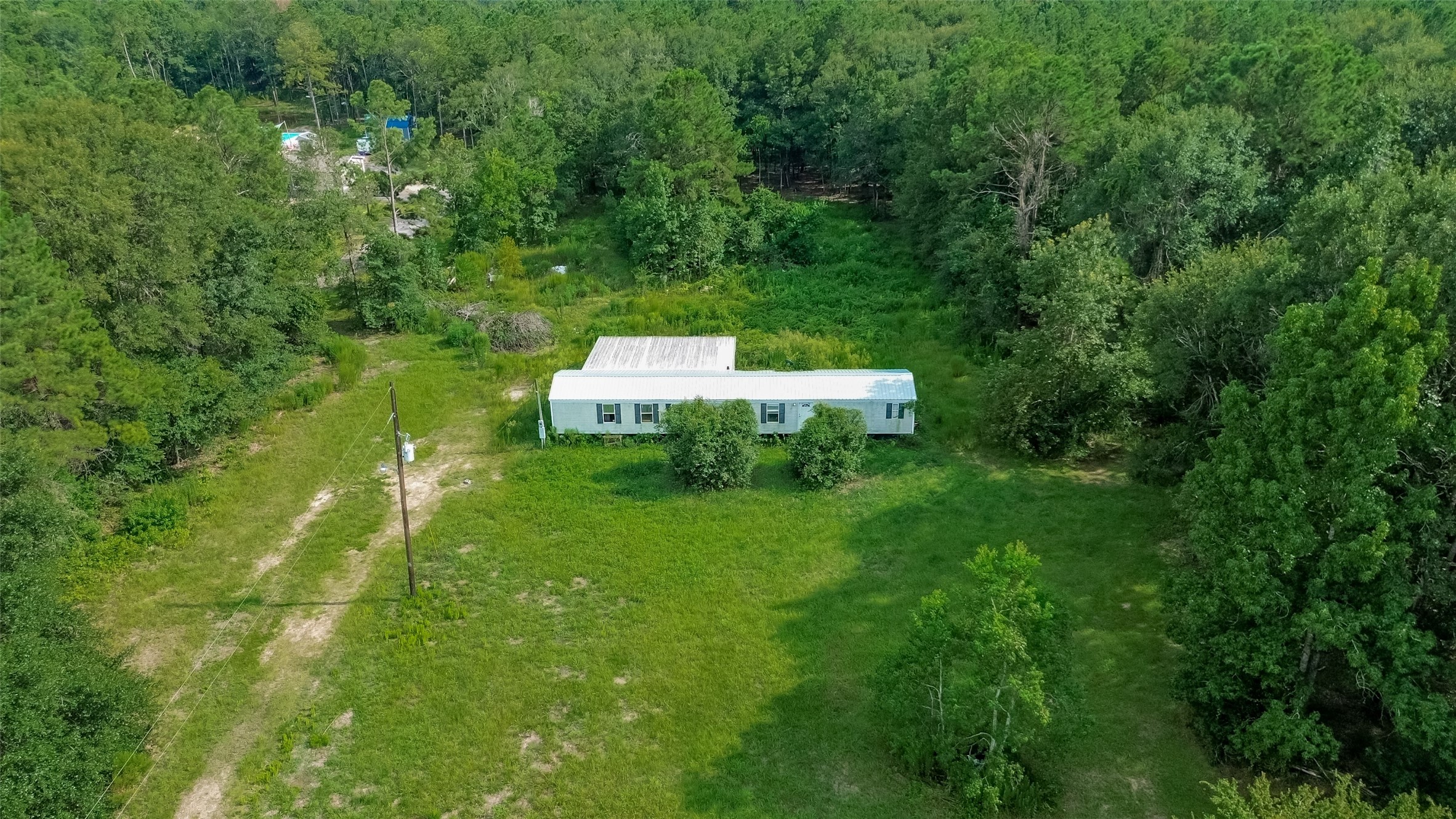 905 County Road 379 Property Photo 6
