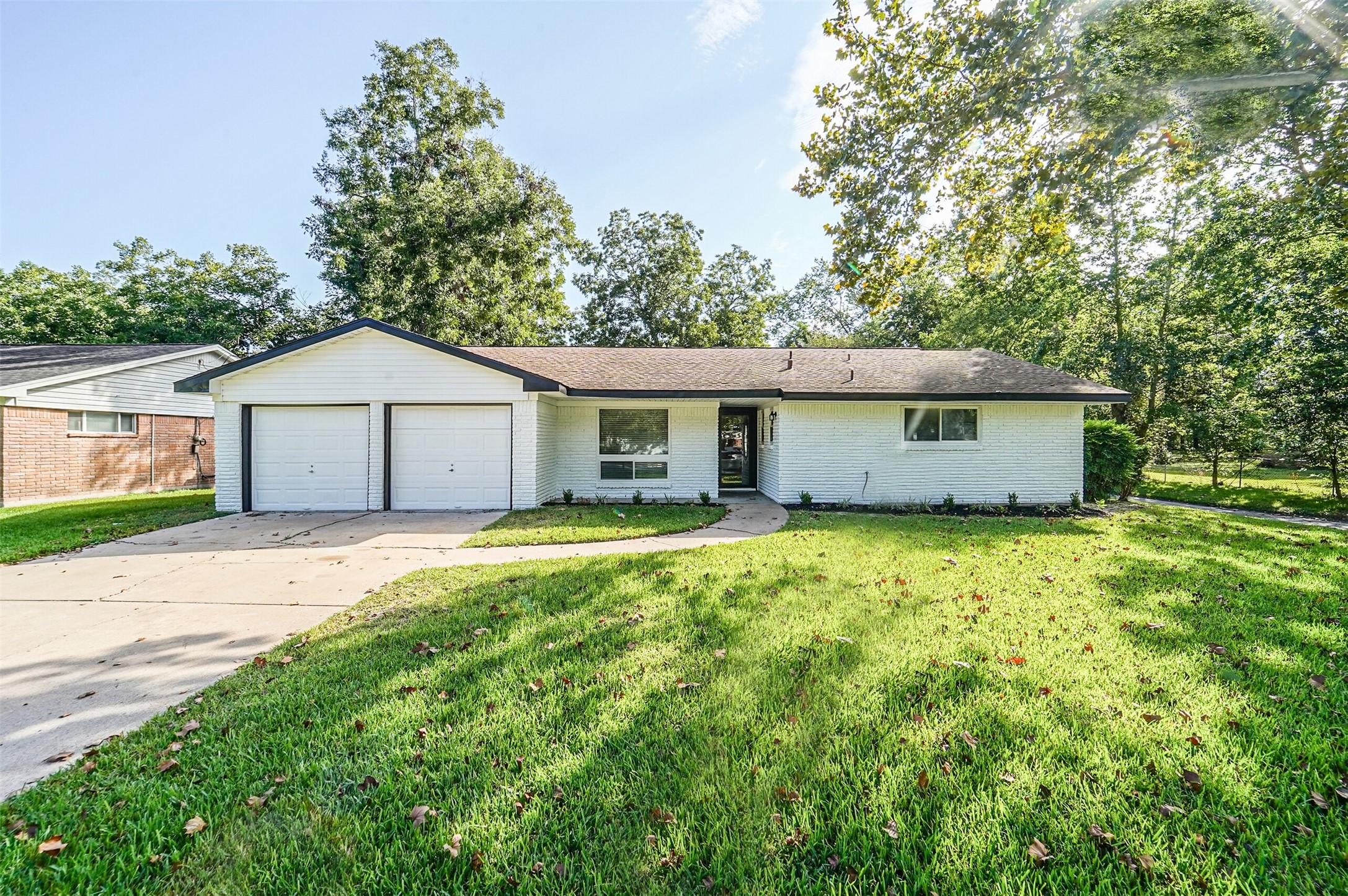 707 Riverside Drive Property Photo