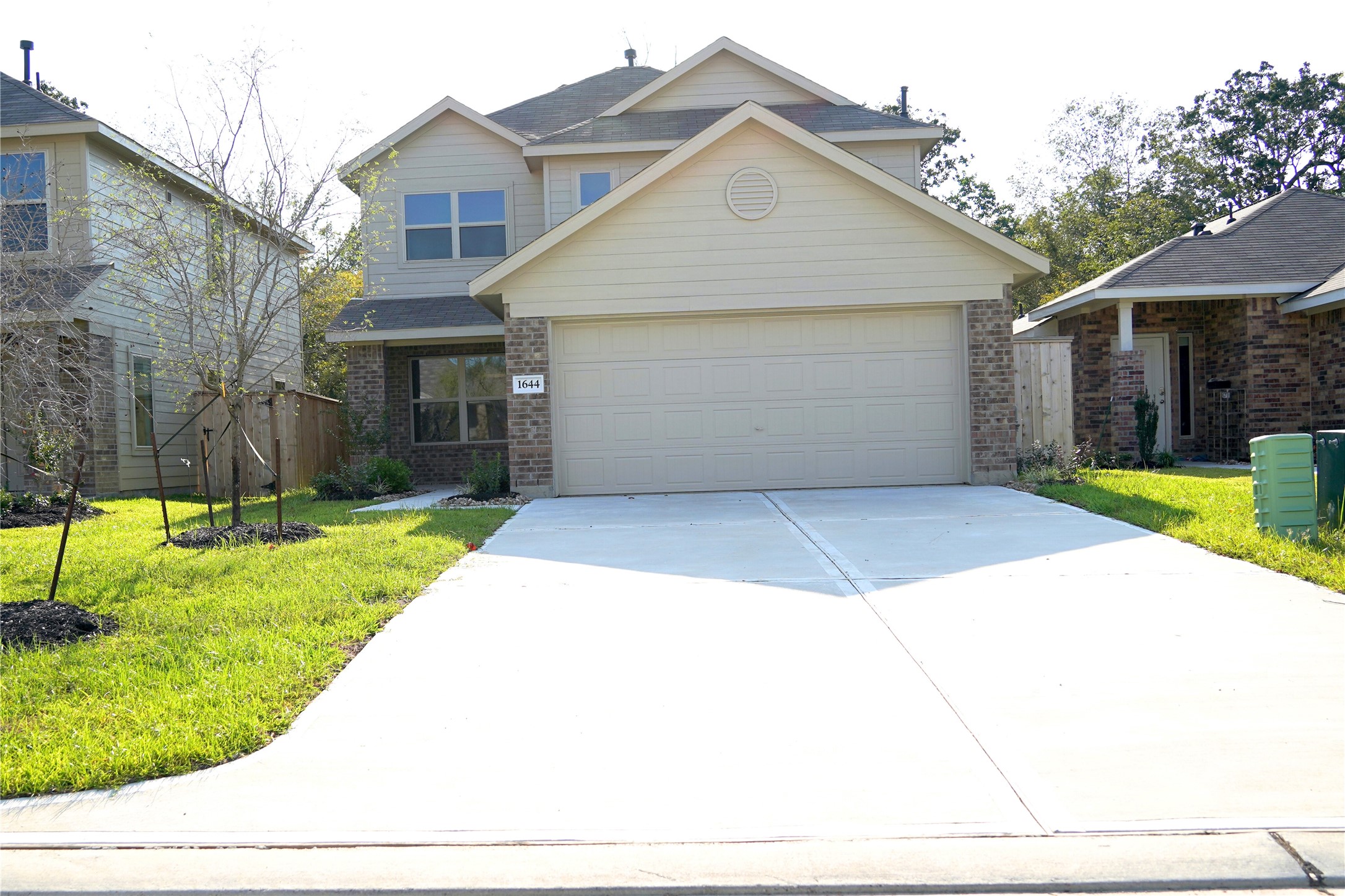 1644 Colina Creek Property Photo 1