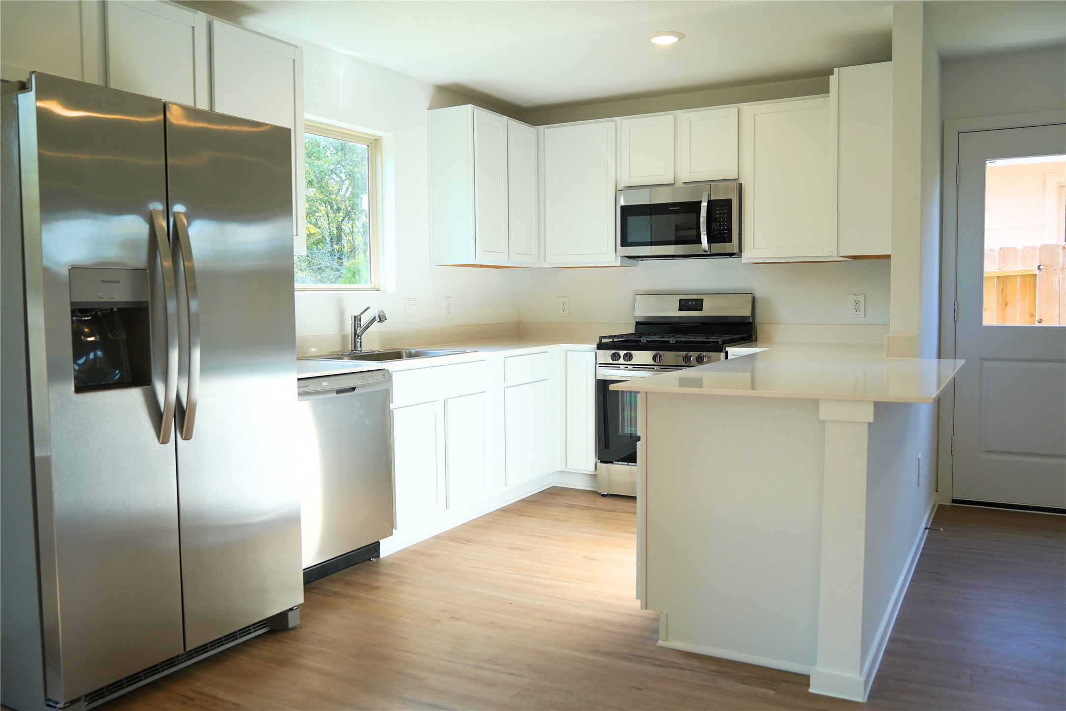 1644 Colina Creek Property Photo 8