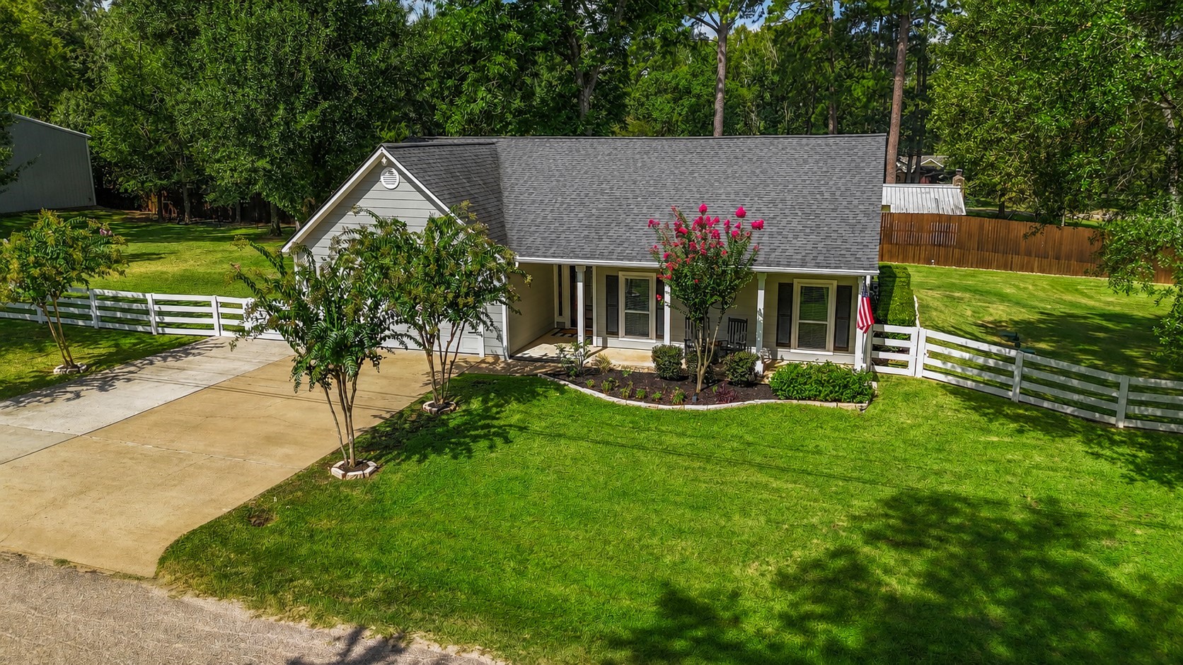 5178 Lazy Lane Property Photo 2