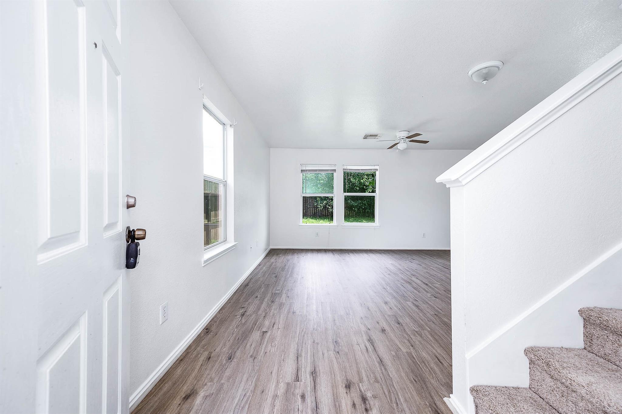 4114 Heritagestone Drive Property Photo 4