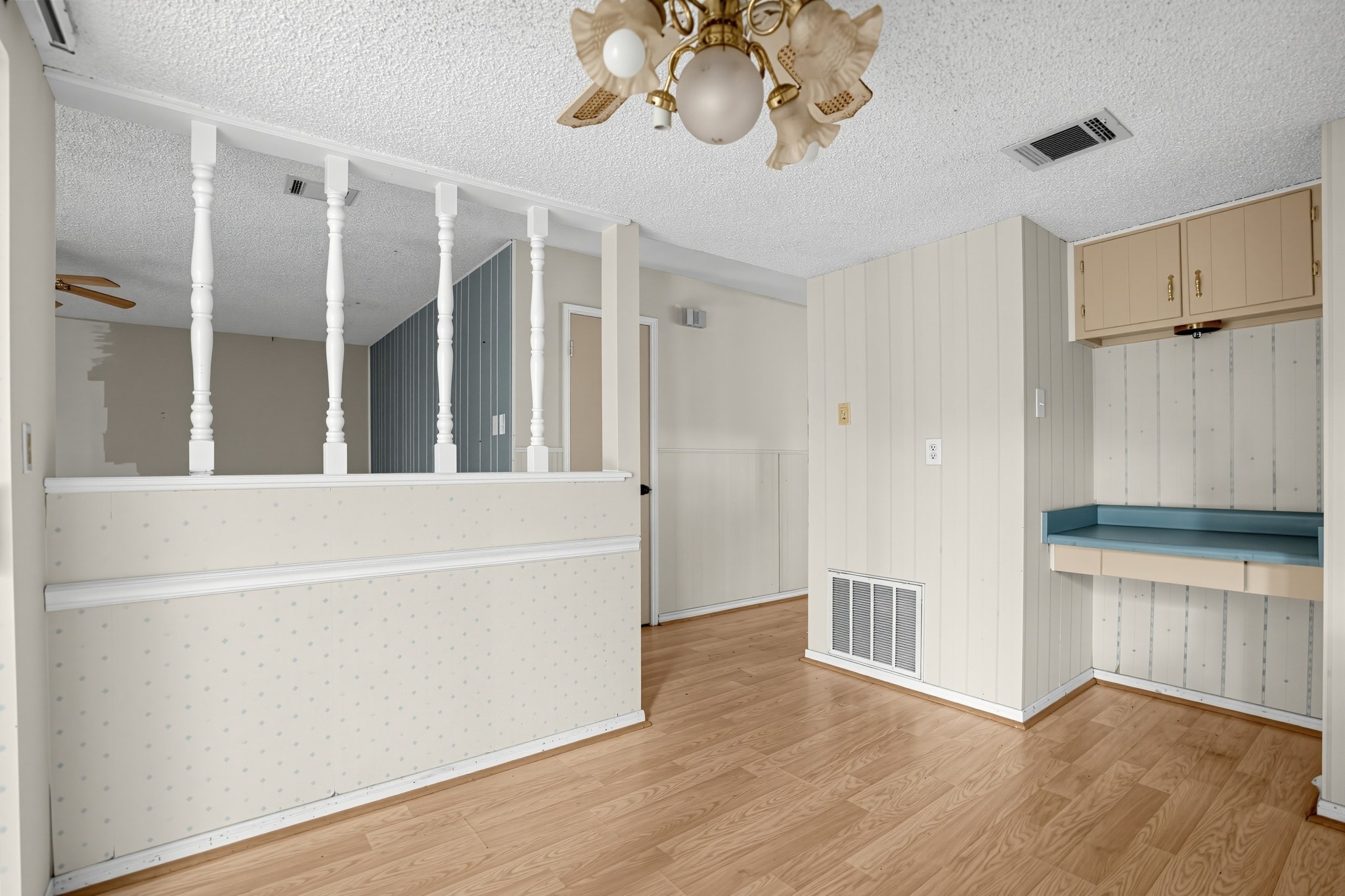 17623 Crestline Road Property Photo 10