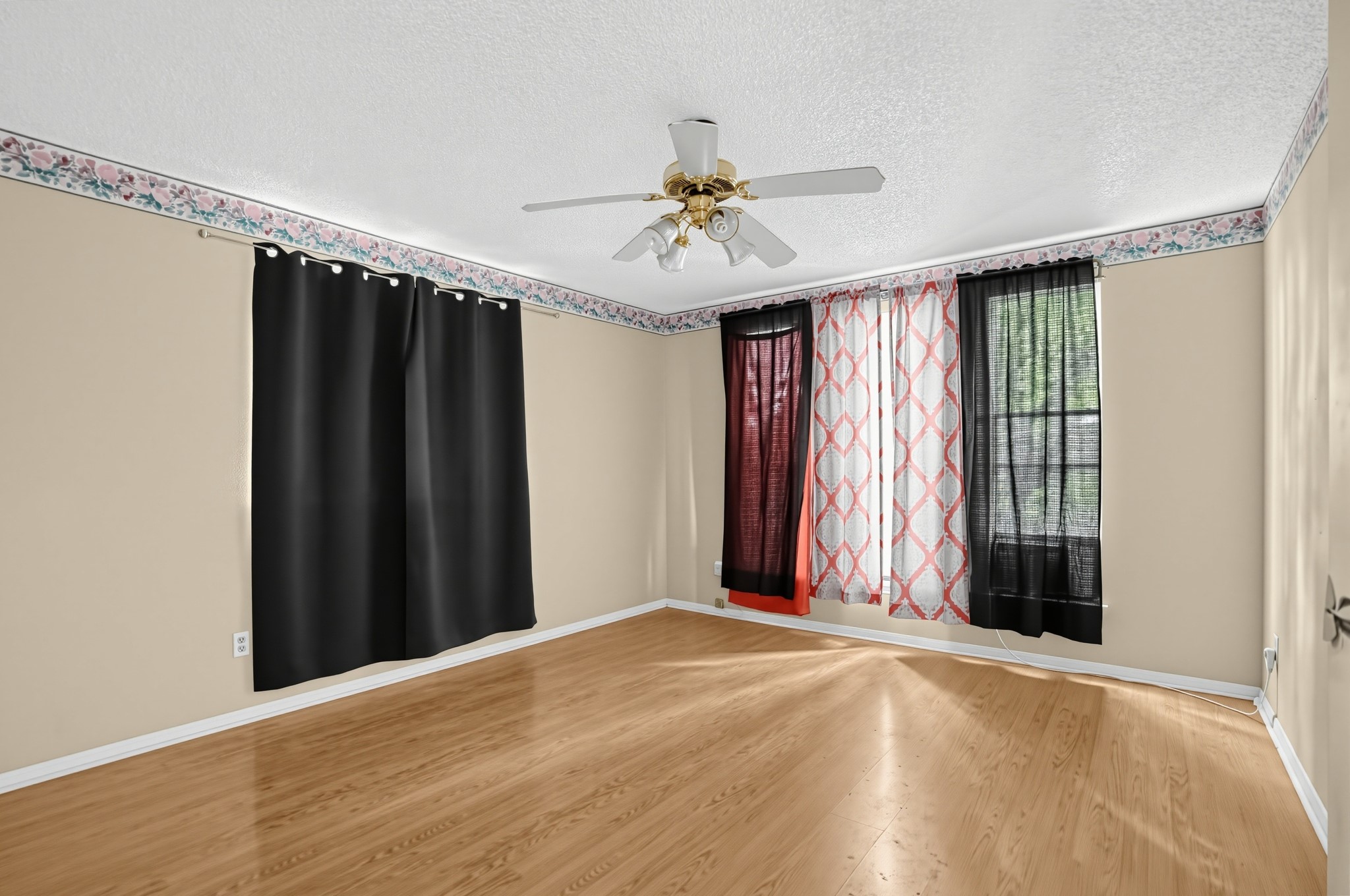 17623 Crestline Road Property Photo 18
