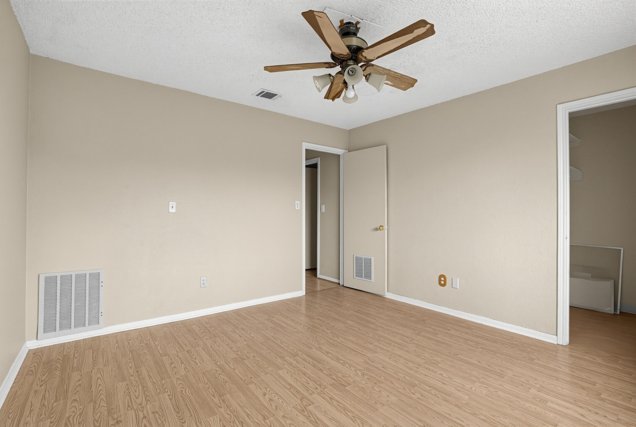 17623 Crestline Road Property Photo 22
